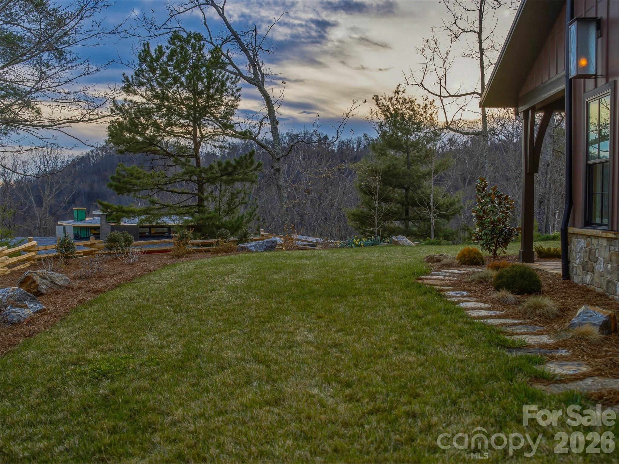 120 Boulder Creek Way — Asheville