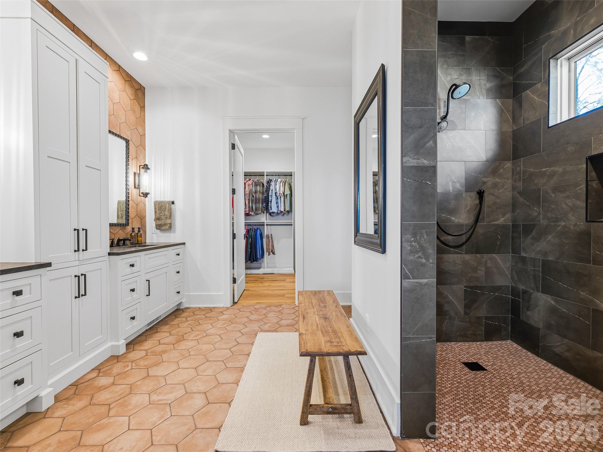 120 Boulder Creek Way — Asheville