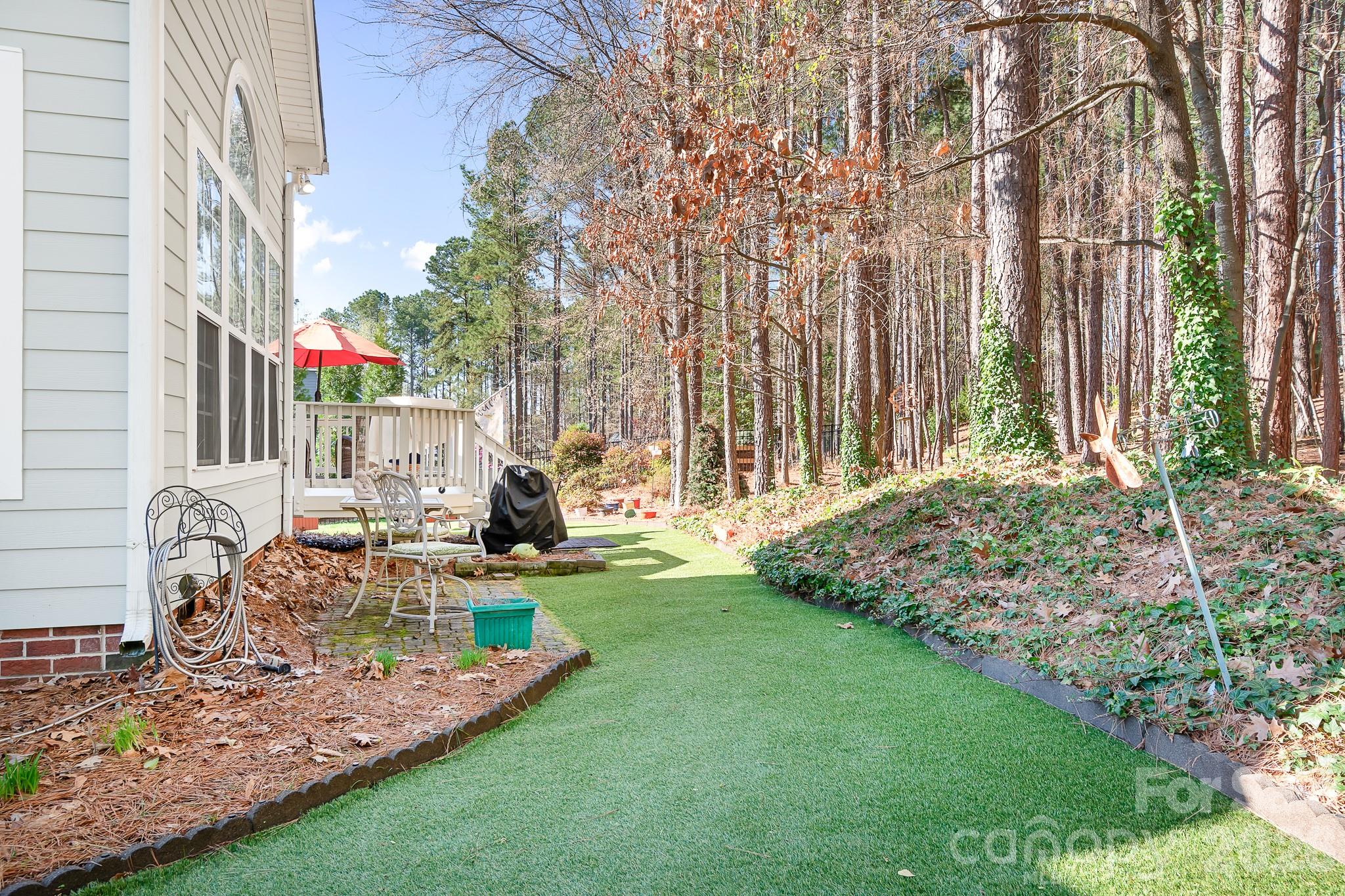 104 Kestrel Court — Mount Holly