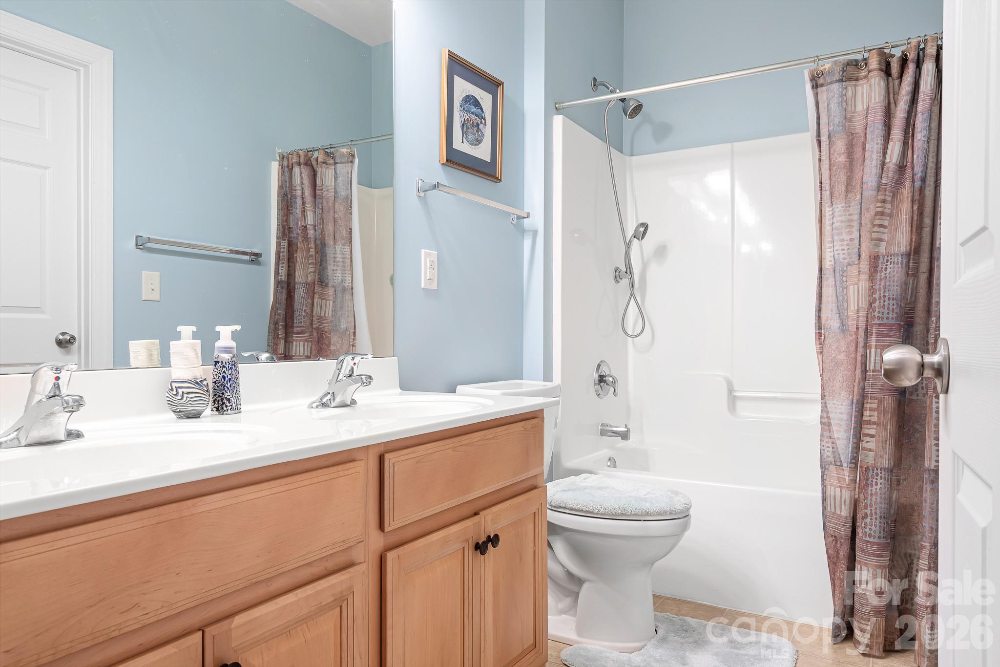 104 Kestrel Court — Mount Holly