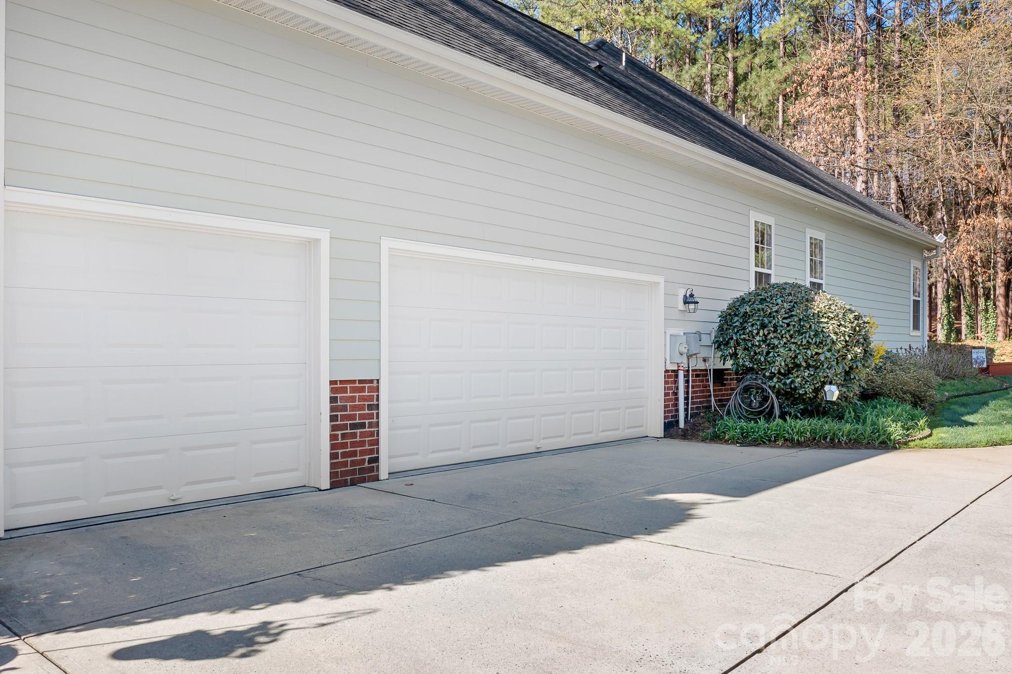 104 Kestrel Court — Mount Holly