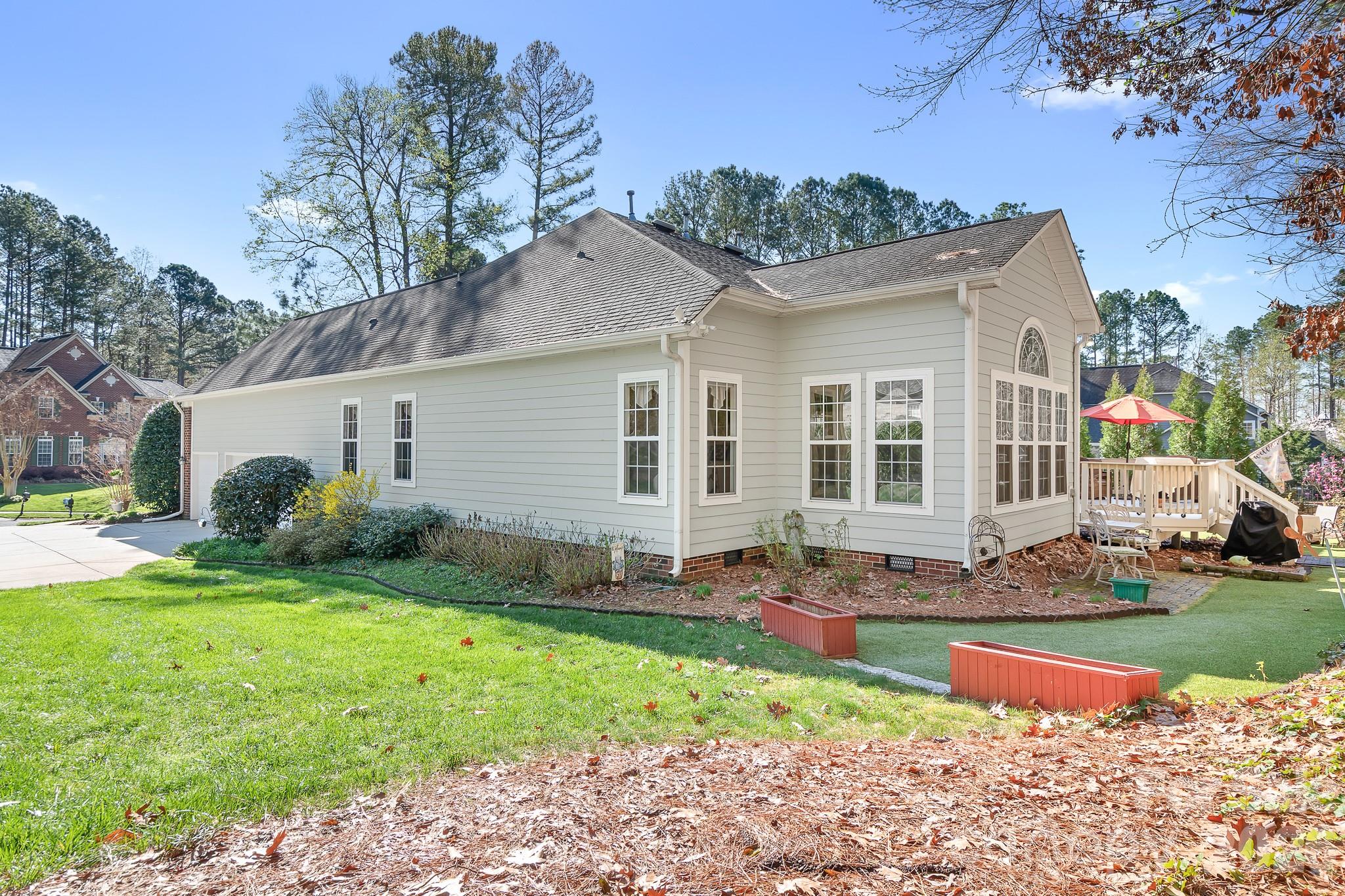 104 Kestrel Court — Mount Holly