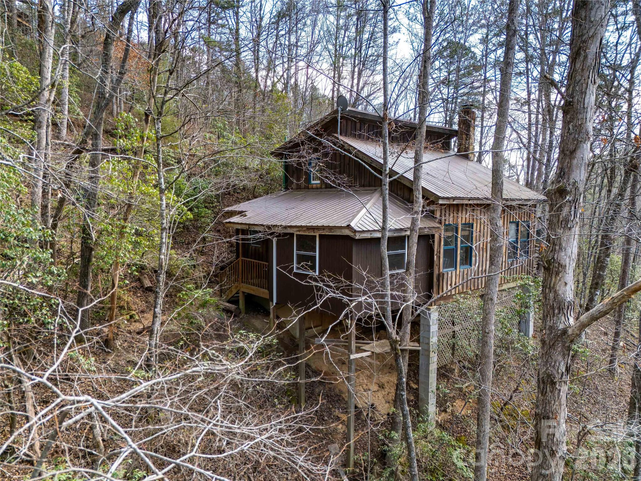 275 Conard Circle — Bryson City