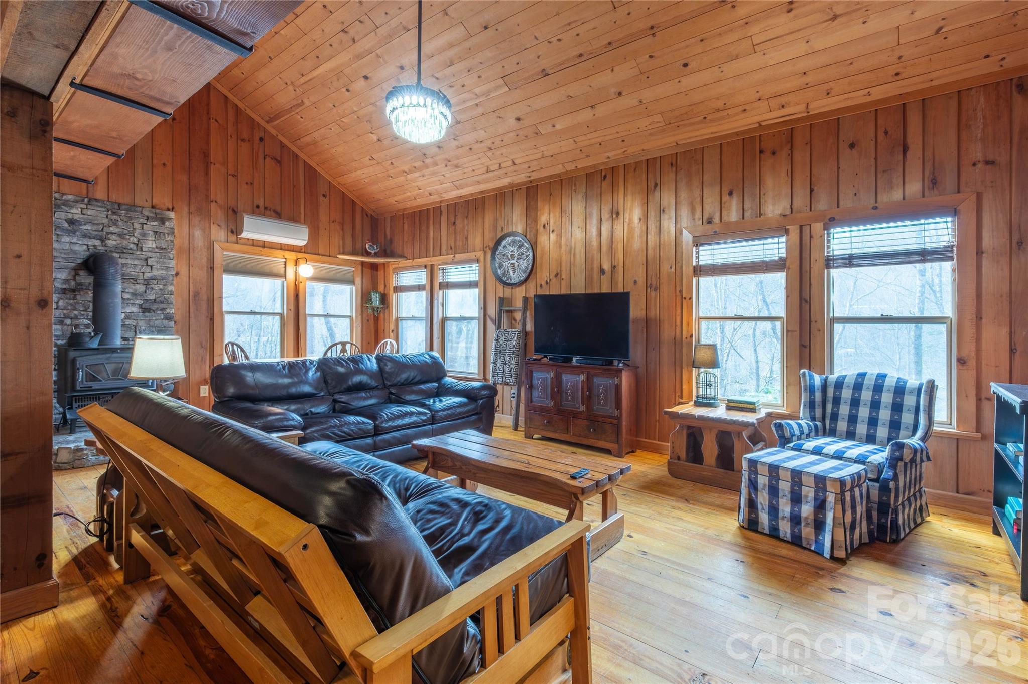 275 Conard Circle — Bryson City