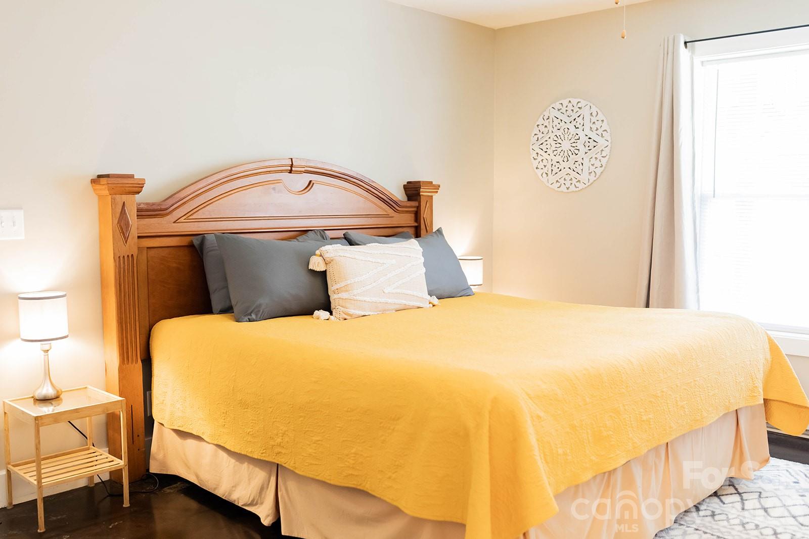 309 London Road — Asheville