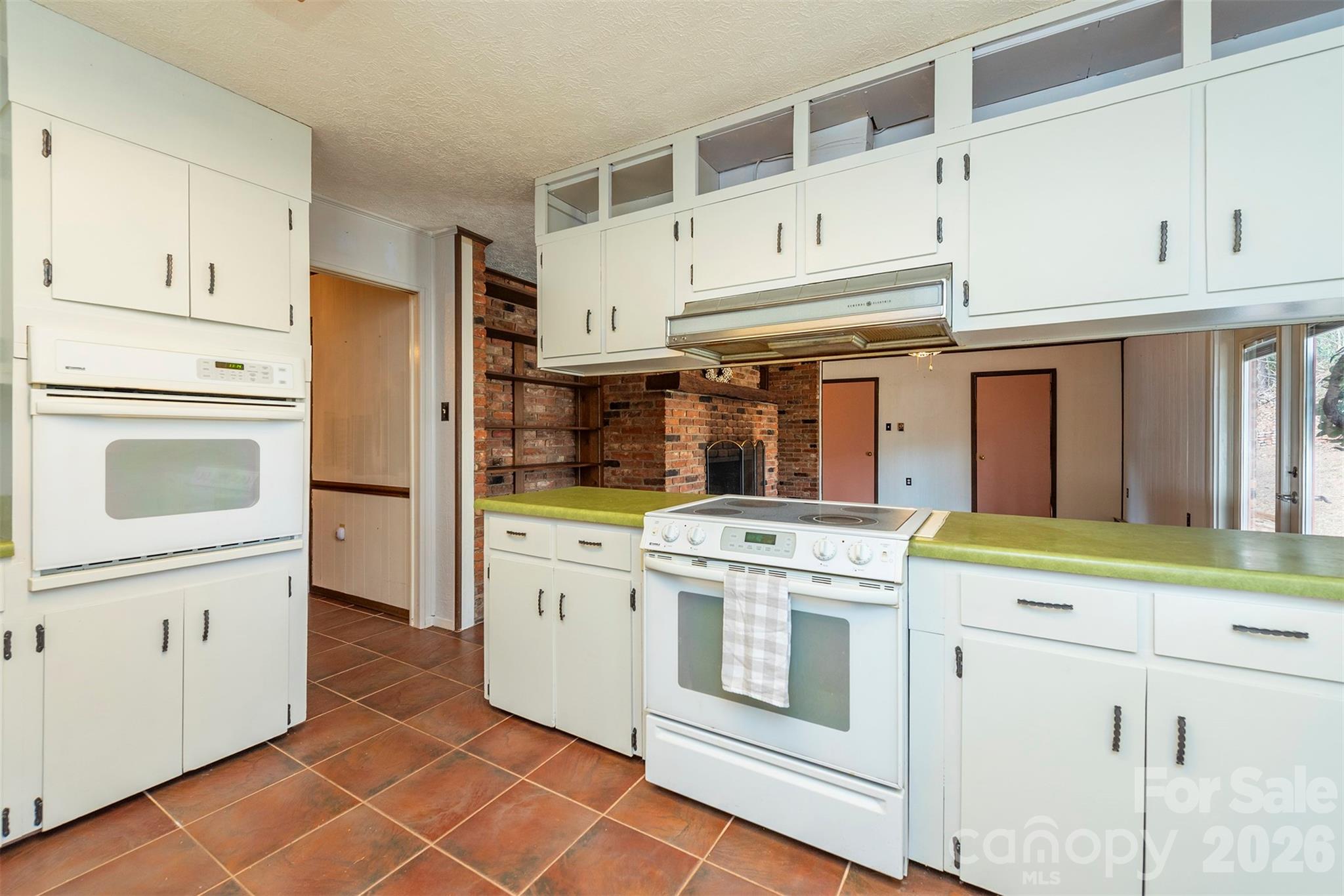 118 Richard Lane — Black Mountain