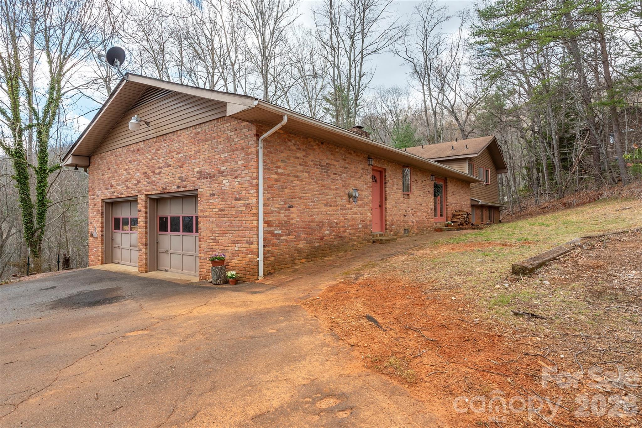 118 Richard Lane — Black Mountain