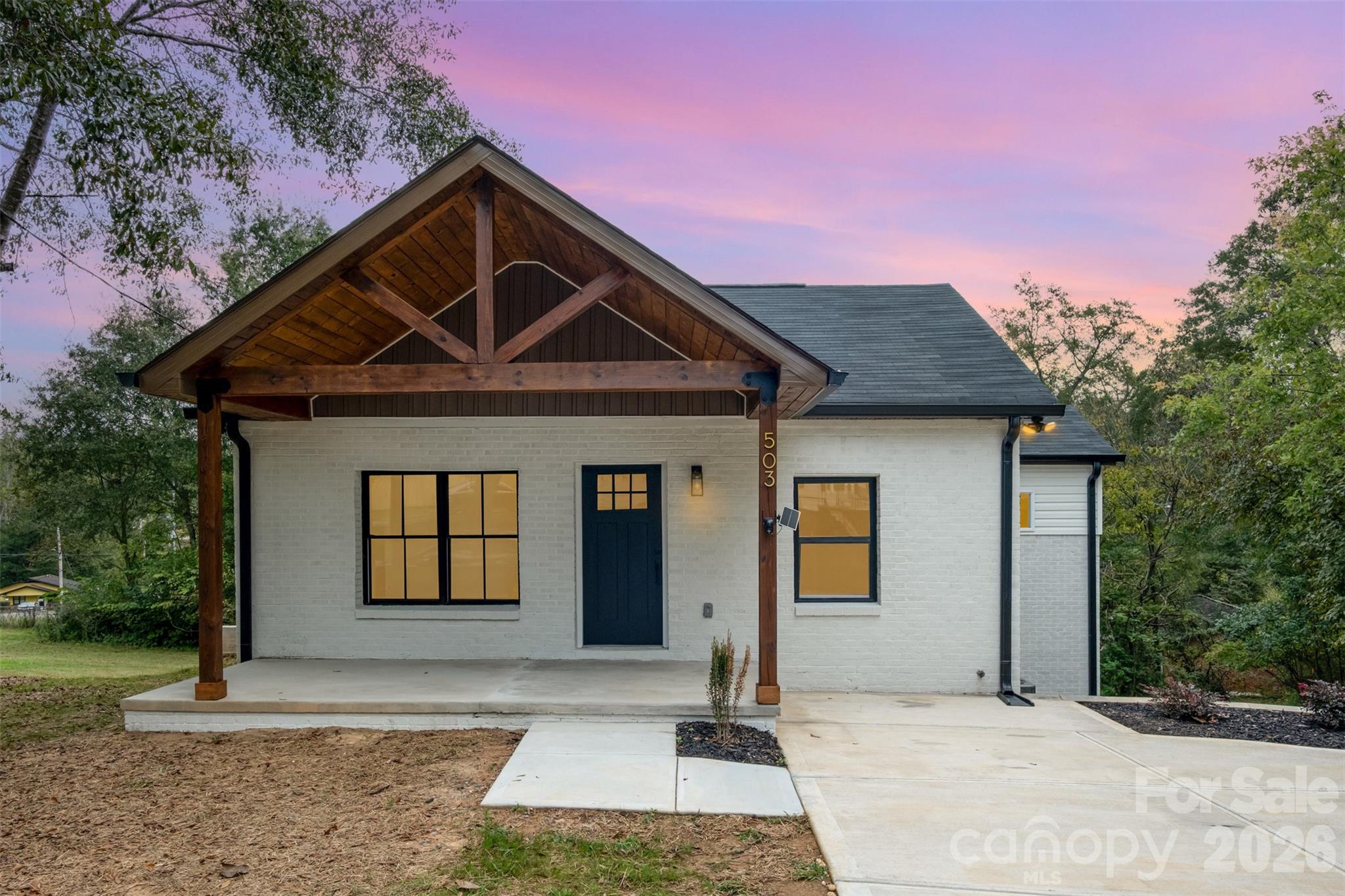 503 Circle Drive E — Shelby