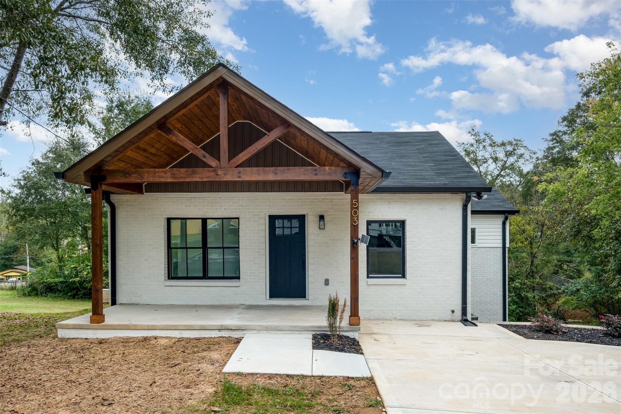 503 Circle Drive E — Shelby
