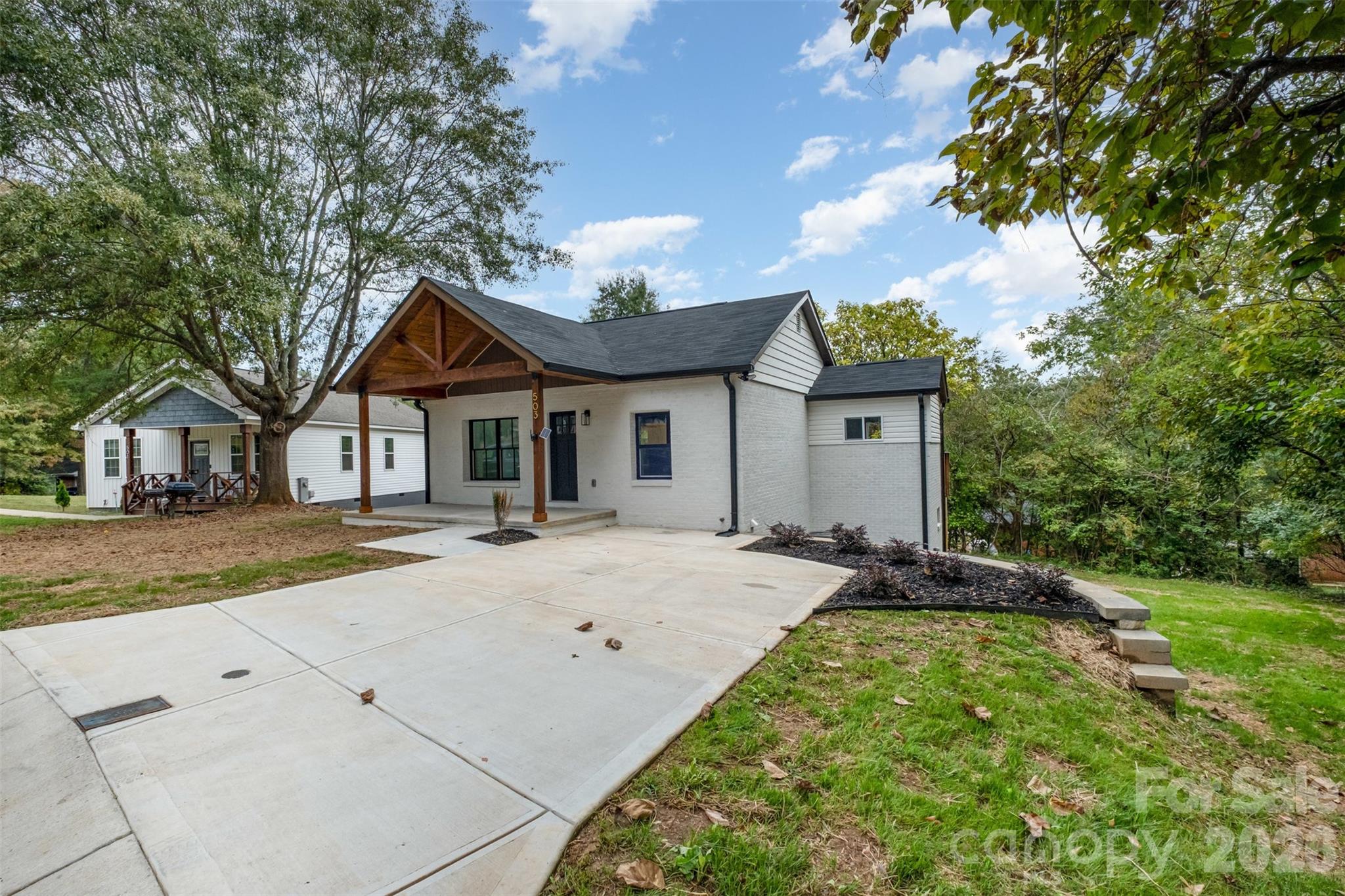 503 Circle Drive E — Shelby