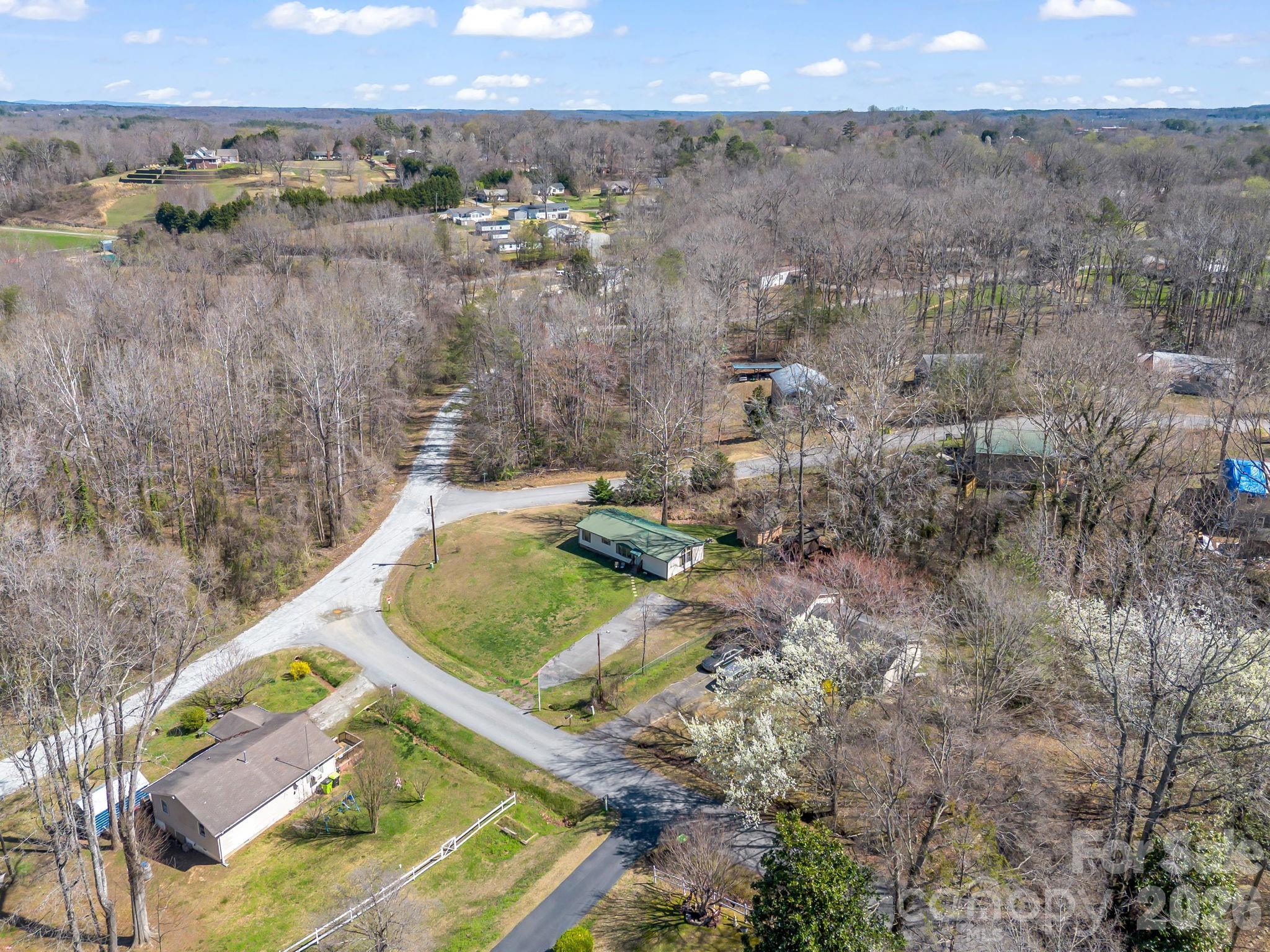 122 Hotel Hill Drive — Landrum
