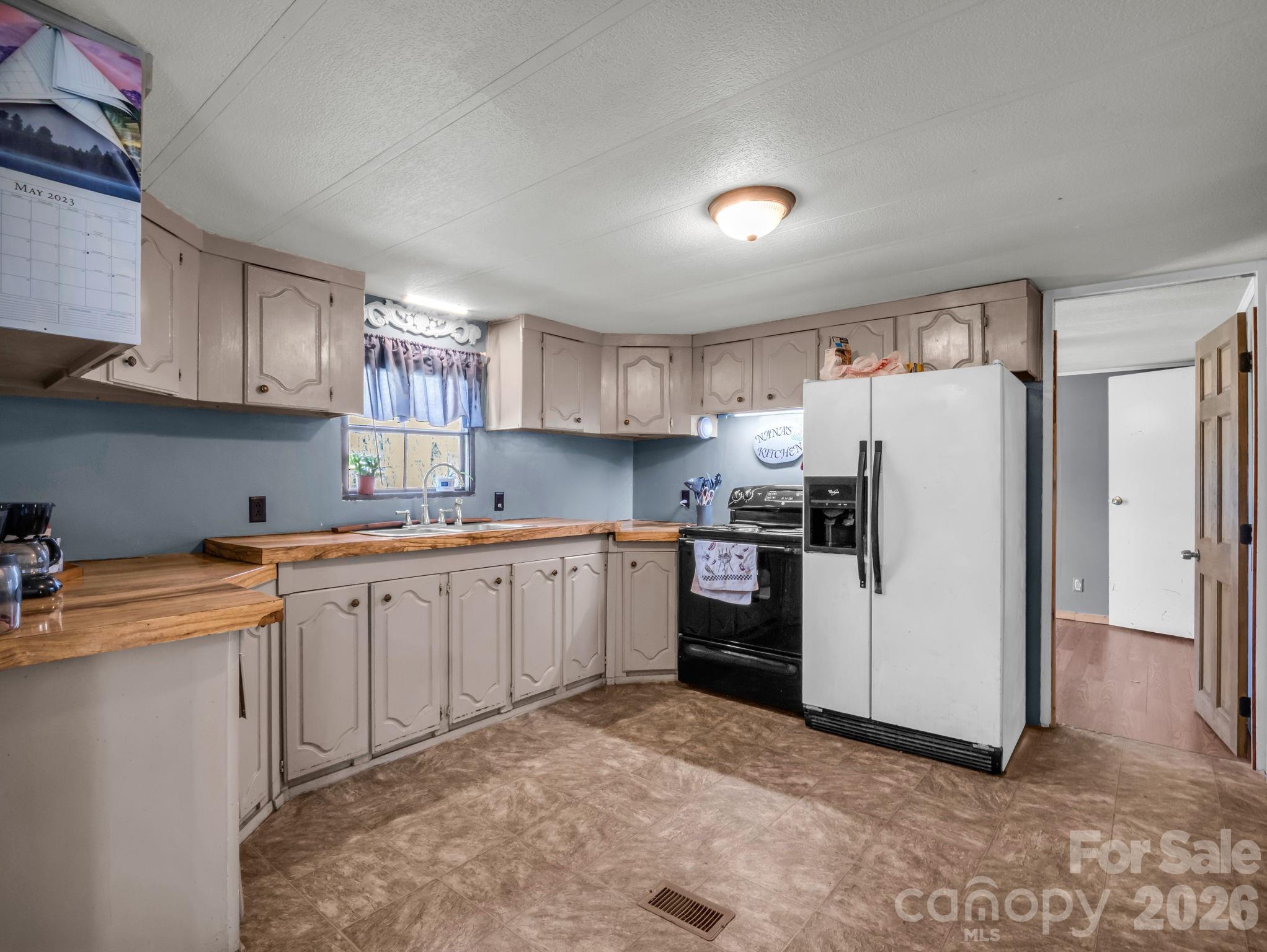 122 Hotel Hill Drive — Landrum