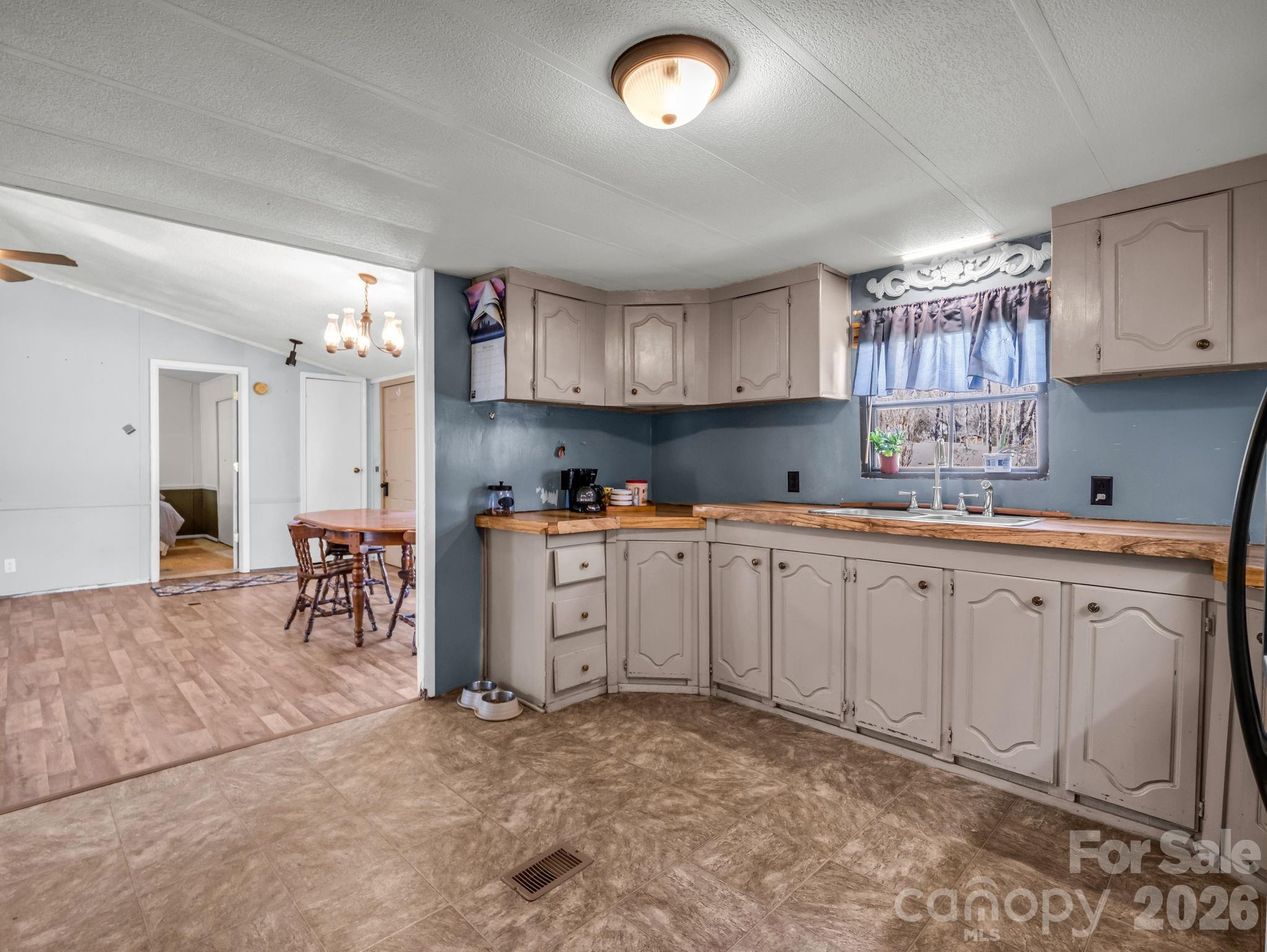 122 Hotel Hill Drive — Landrum