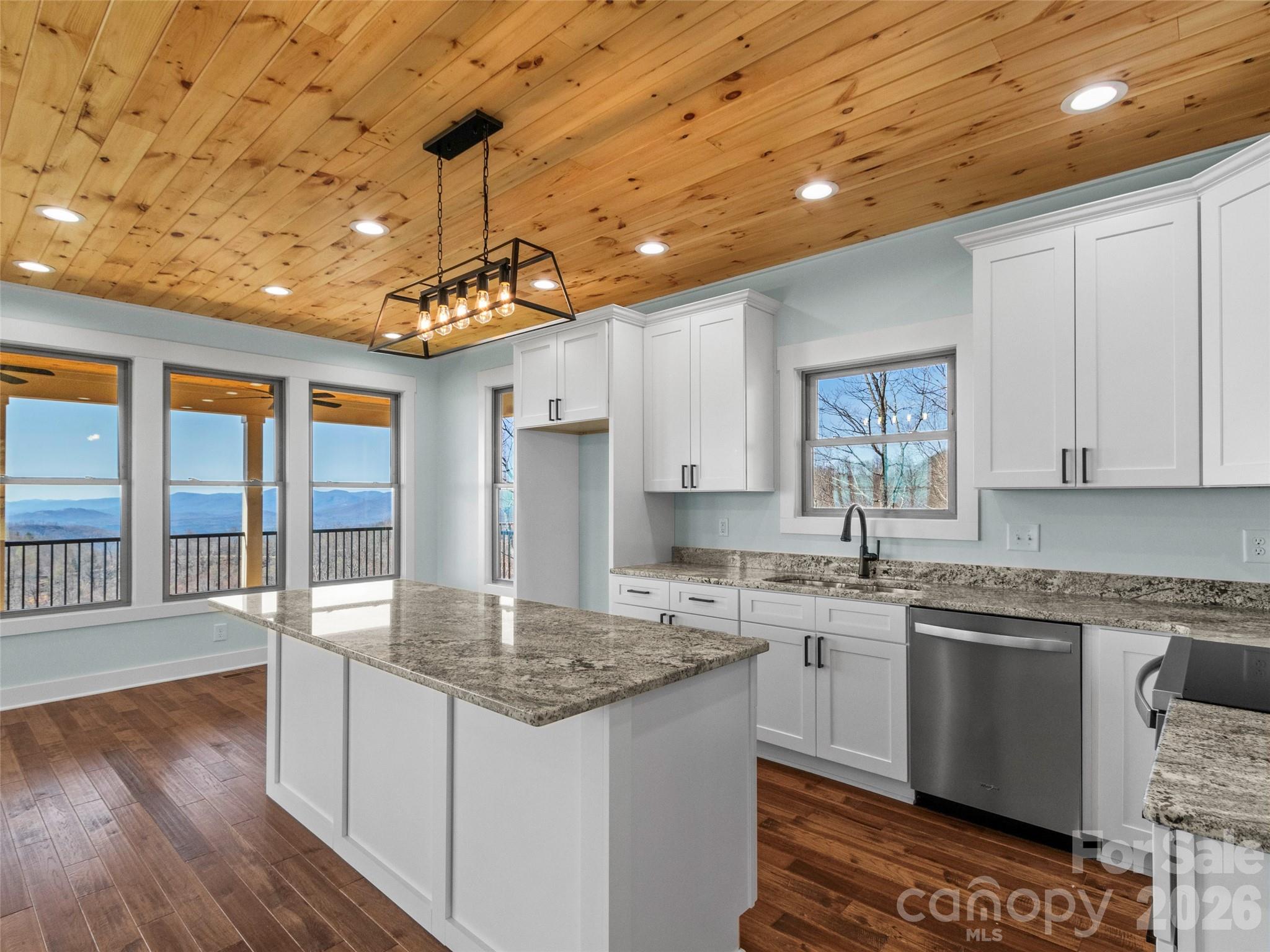 2272 Pinnacle Parkway — Union Mills