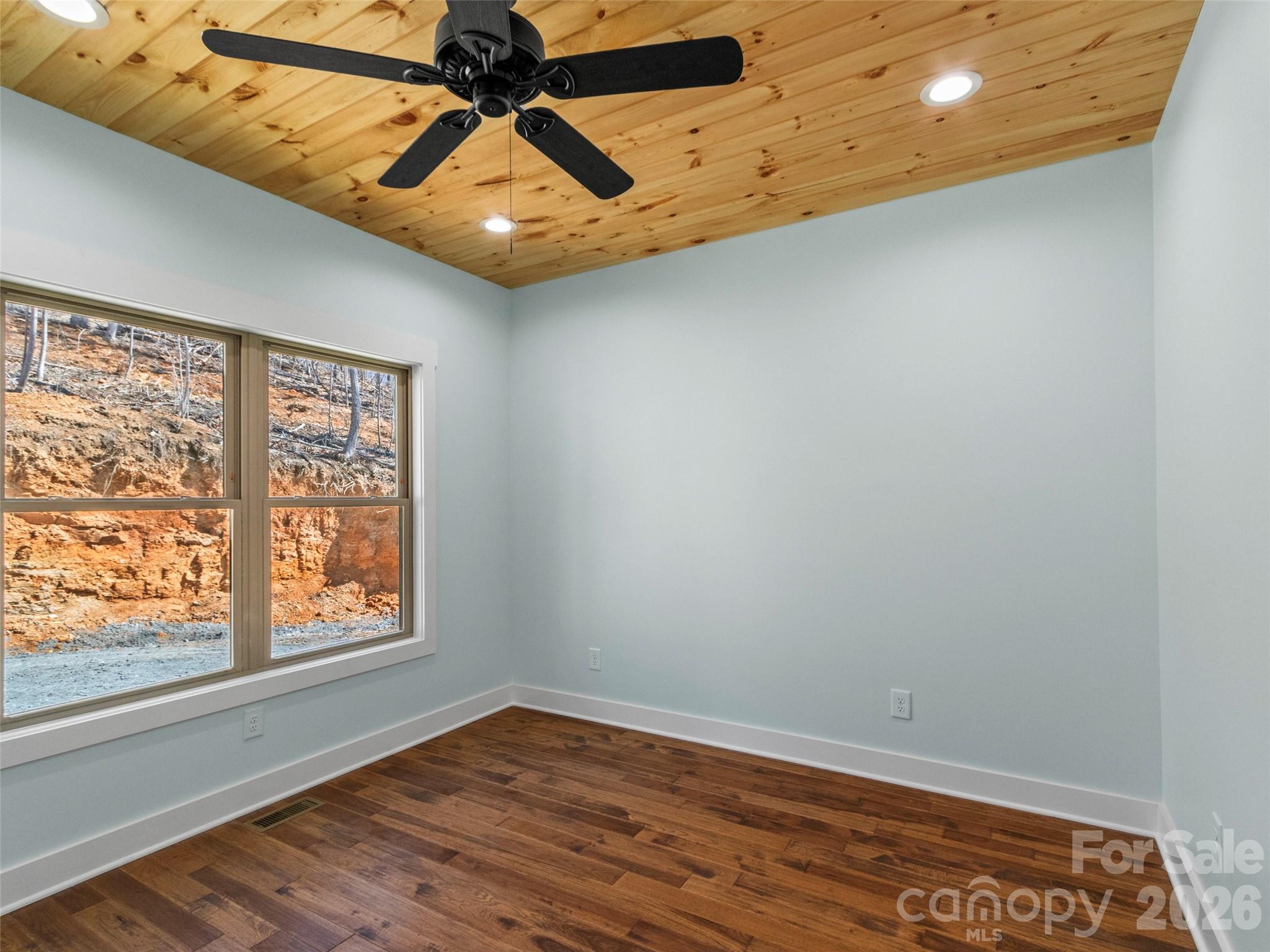 2272 Pinnacle Parkway — Union Mills