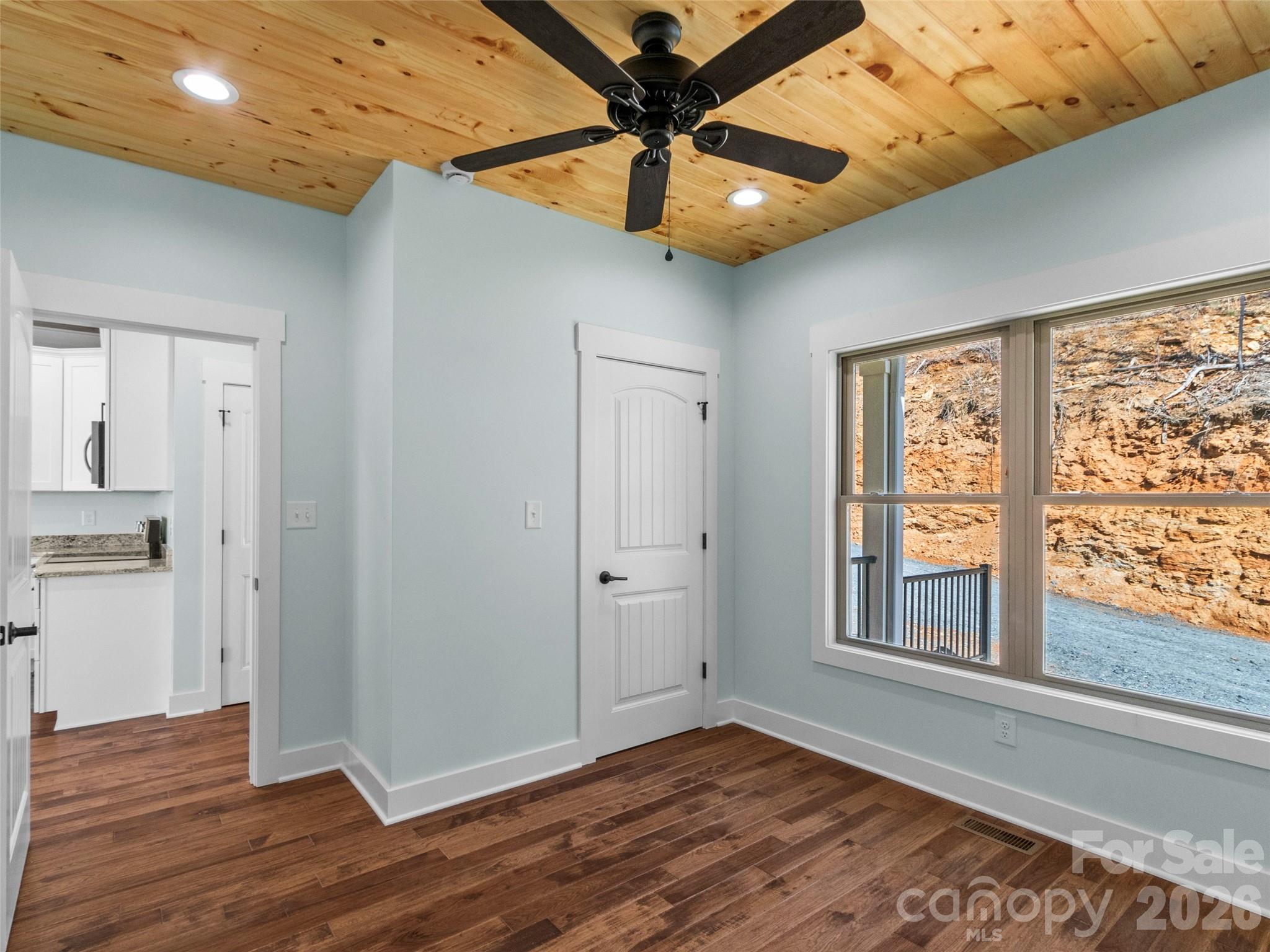 2272 Pinnacle Parkway — Union Mills