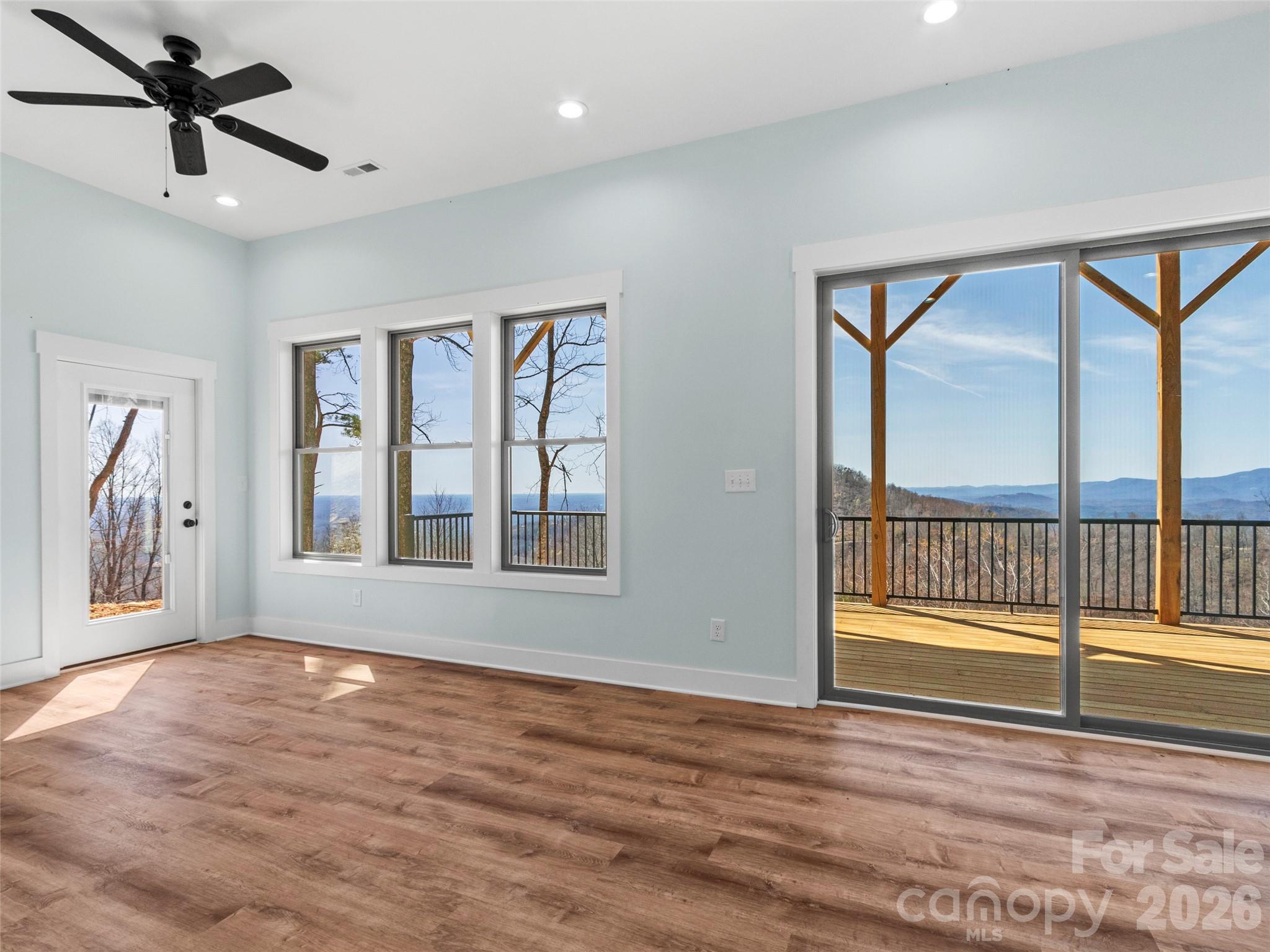 2272 Pinnacle Parkway — Union Mills