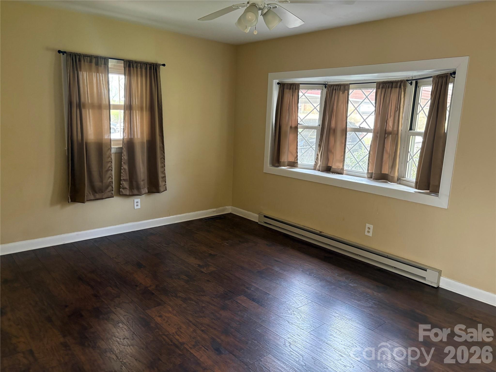 2137 23rd Street Drive SE — Hickory