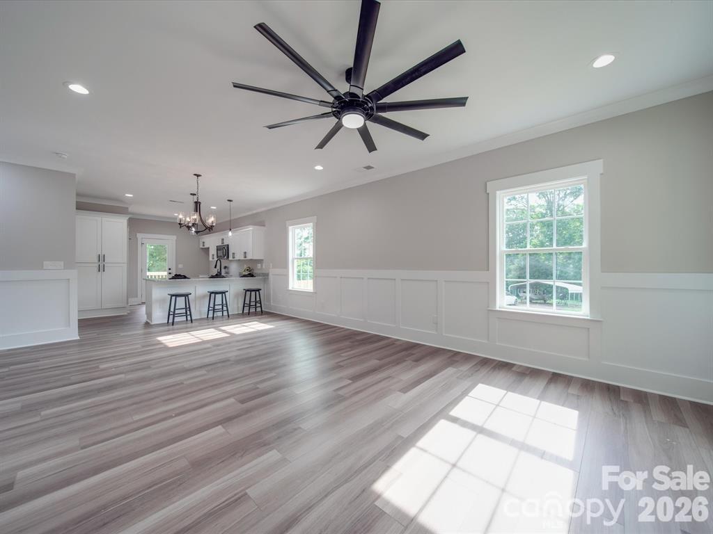 159 Skyline Drive — New London