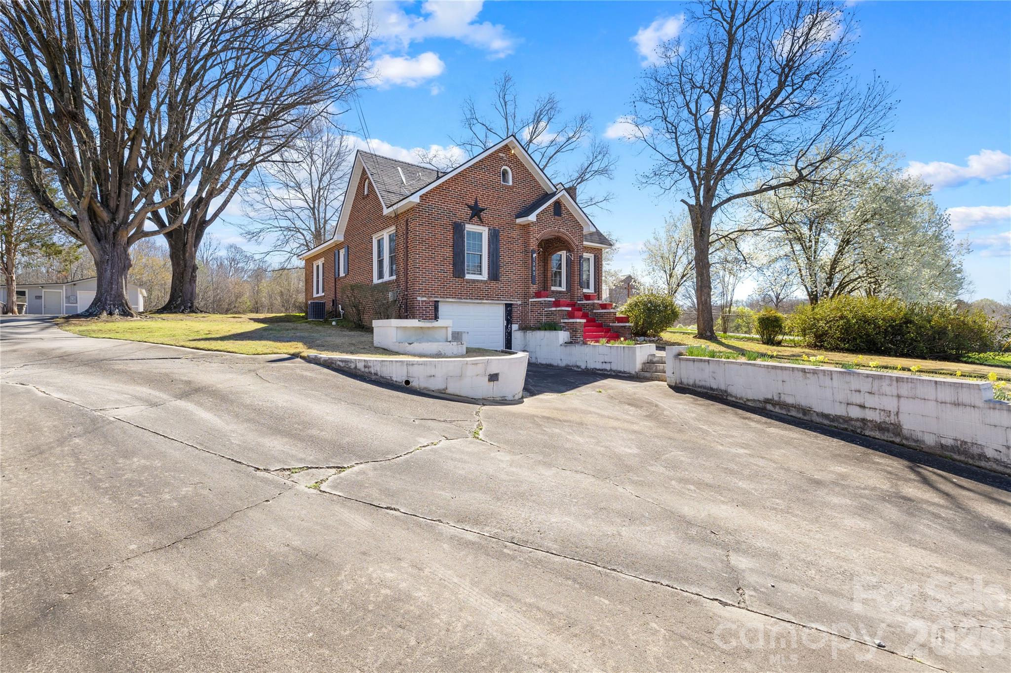 1302 W A Street — Kannapolis
