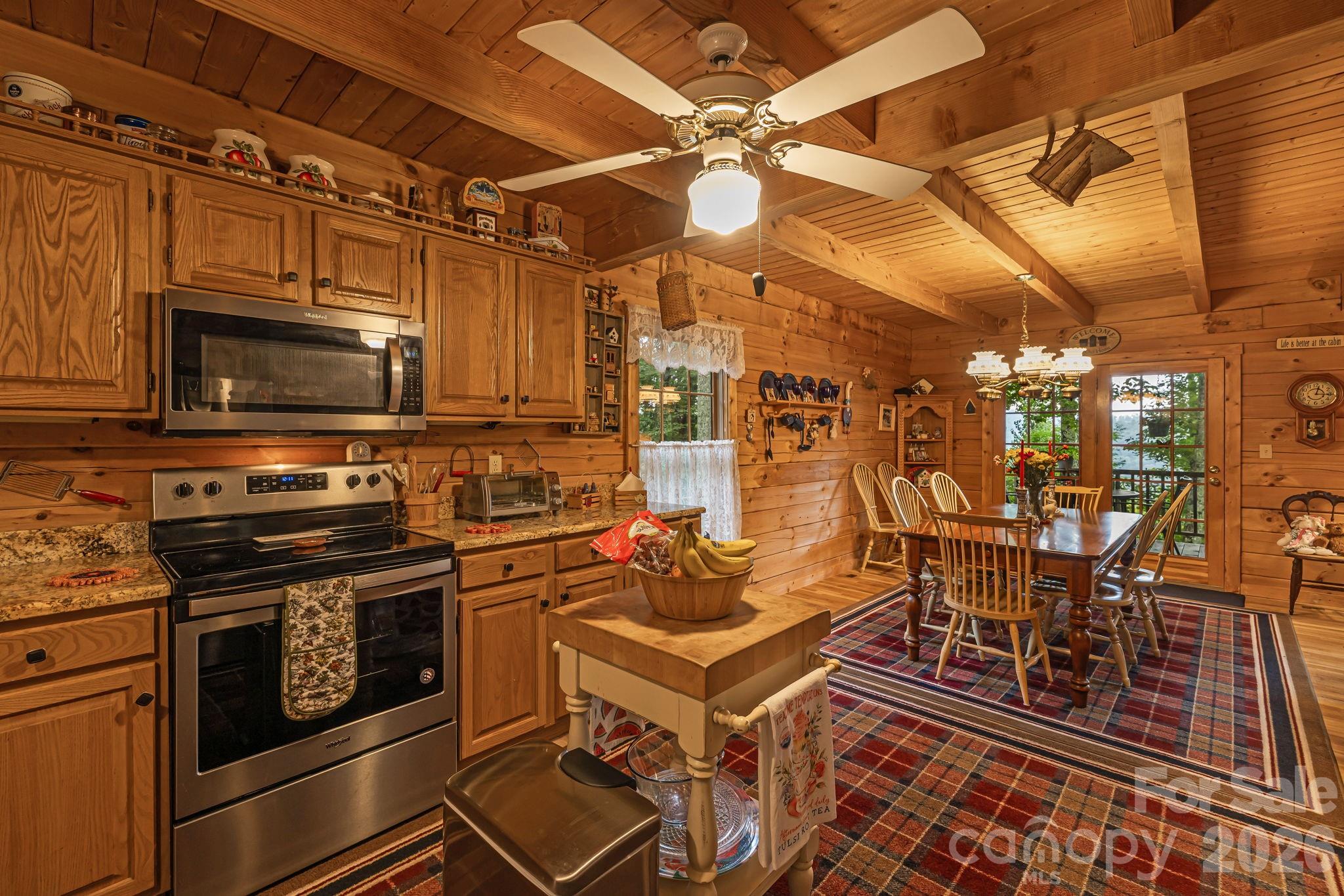 215 Goldenleaf Road — Mars Hill