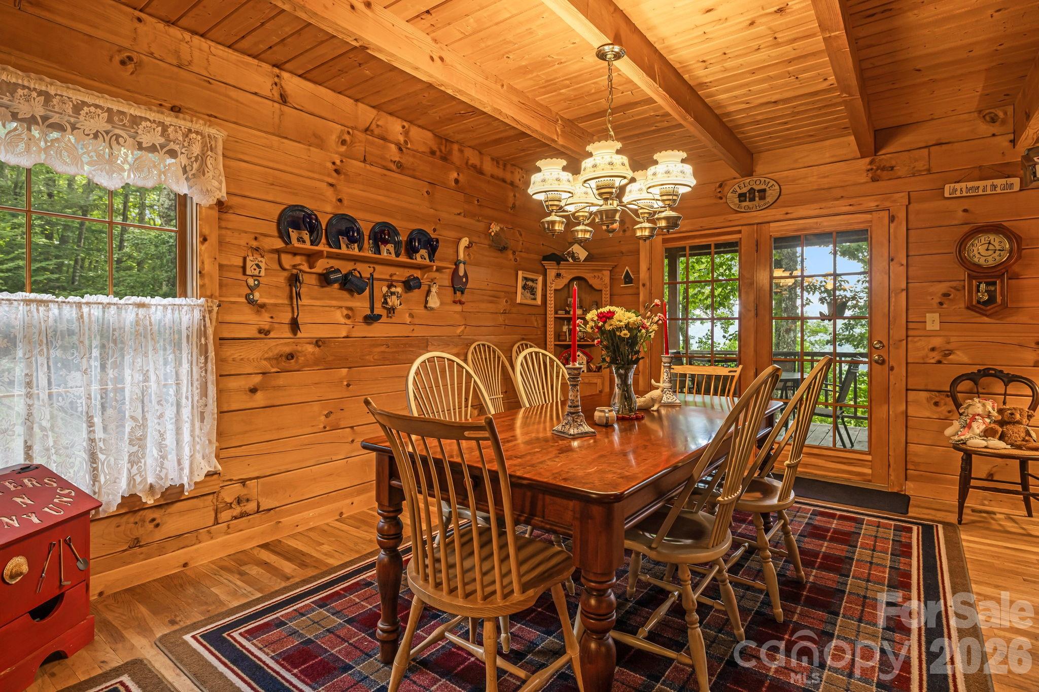 215 Goldenleaf Road — Mars Hill