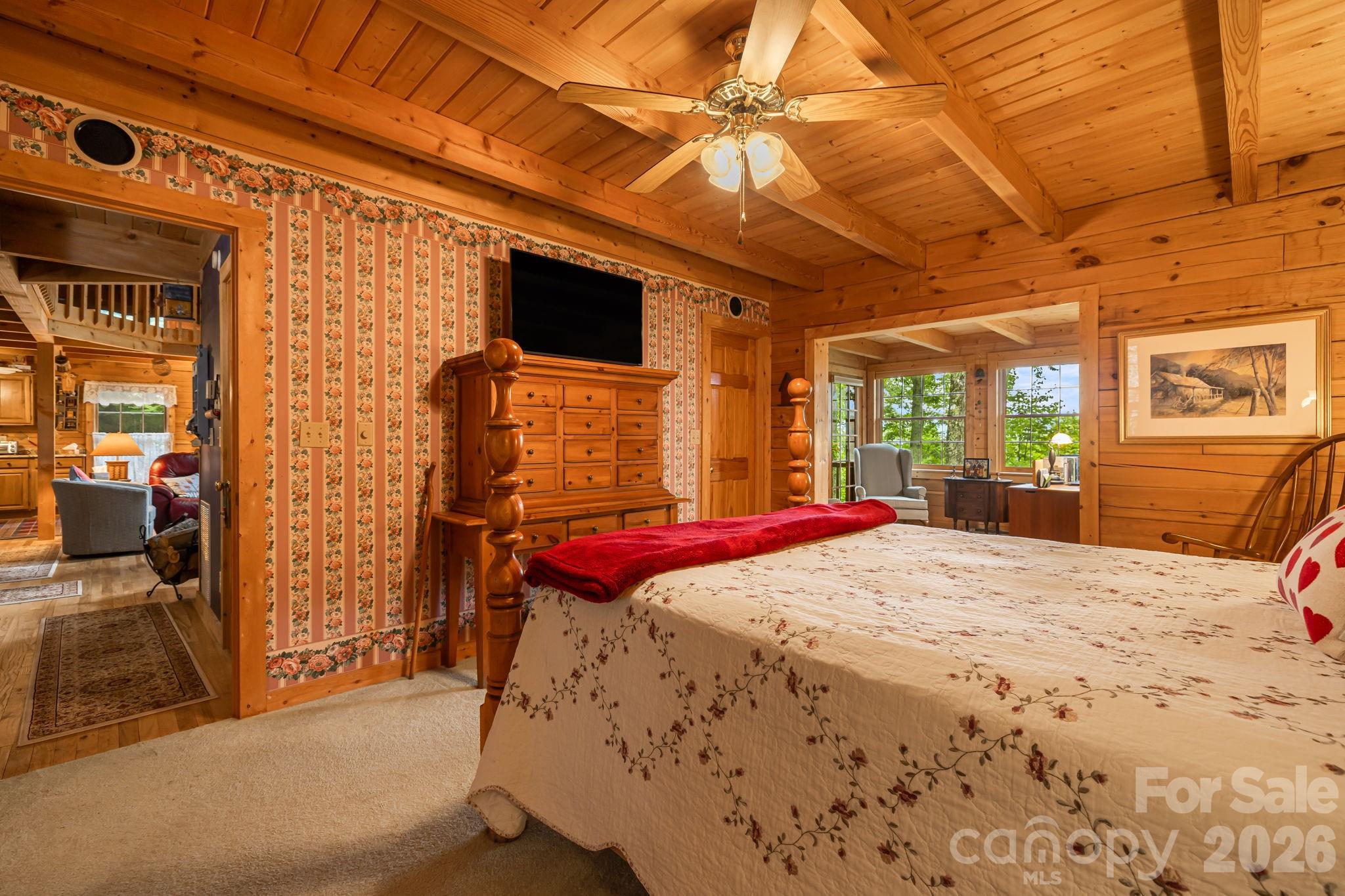 215 Goldenleaf Road — Mars Hill