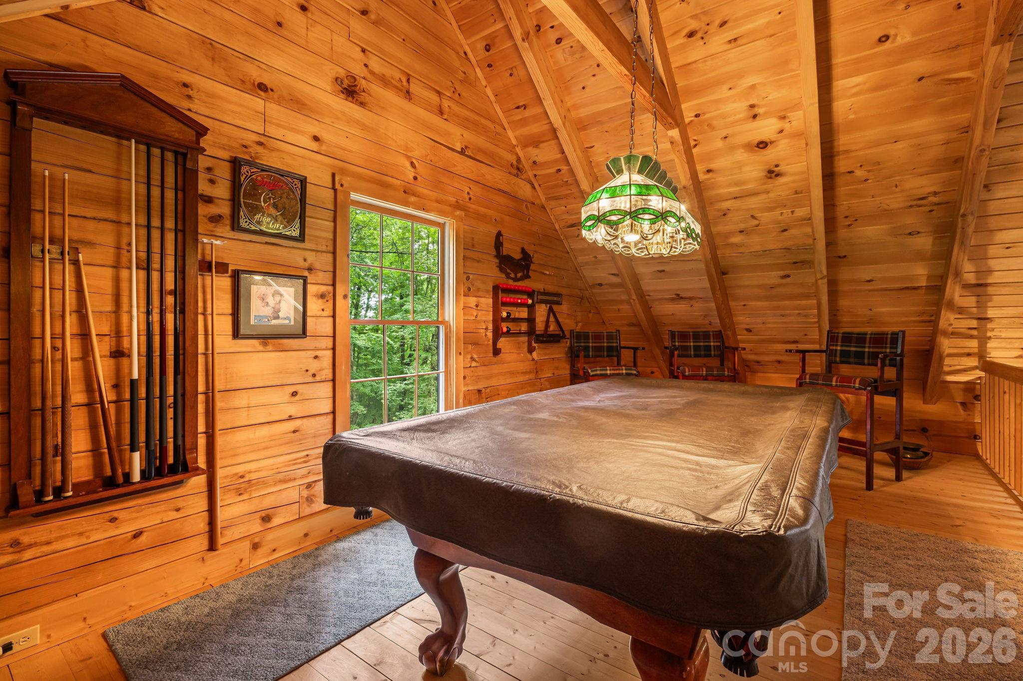 215 Goldenleaf Road — Mars Hill