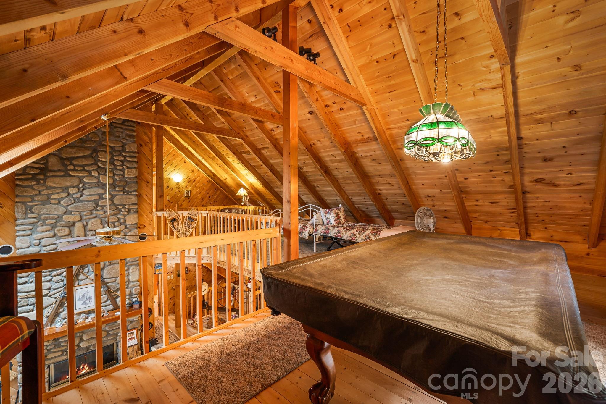 215 Goldenleaf Road — Mars Hill