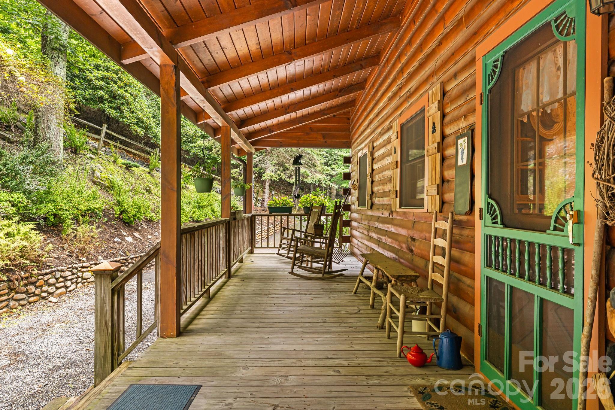 215 Goldenleaf Road — Mars Hill