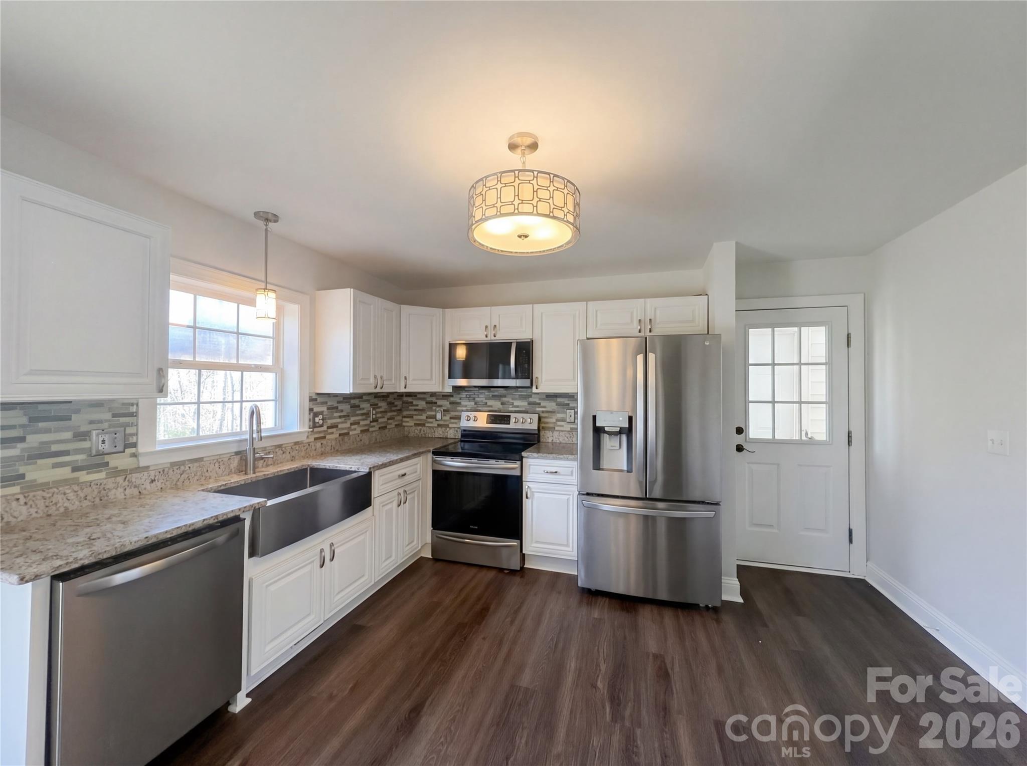 1710 Oak Park Court — Iron Station