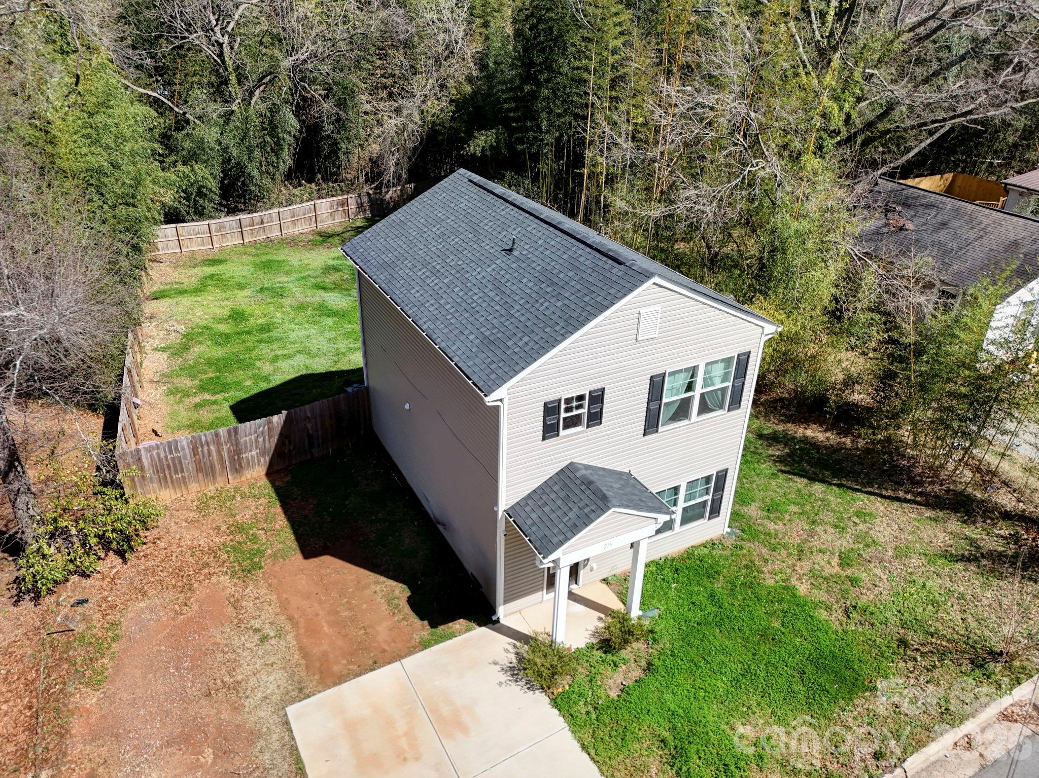 215 Putnam Street — Shelby