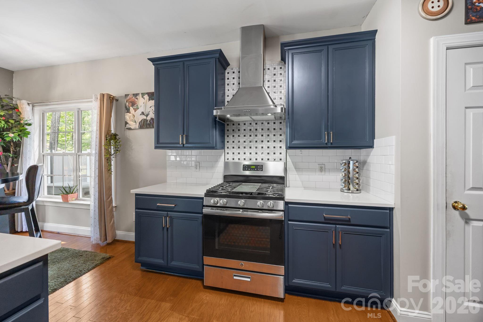 8821 Hambright Road — Huntersville
