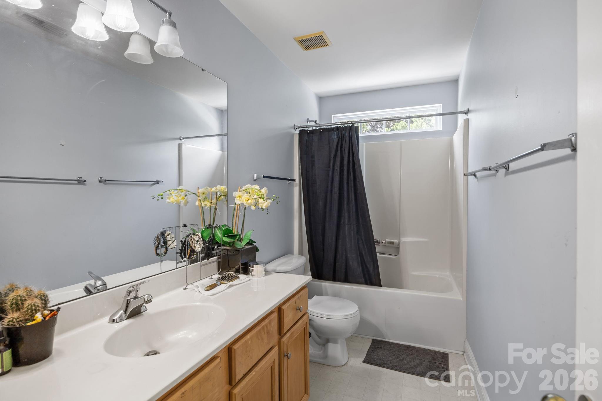 8821 Hambright Road — Huntersville