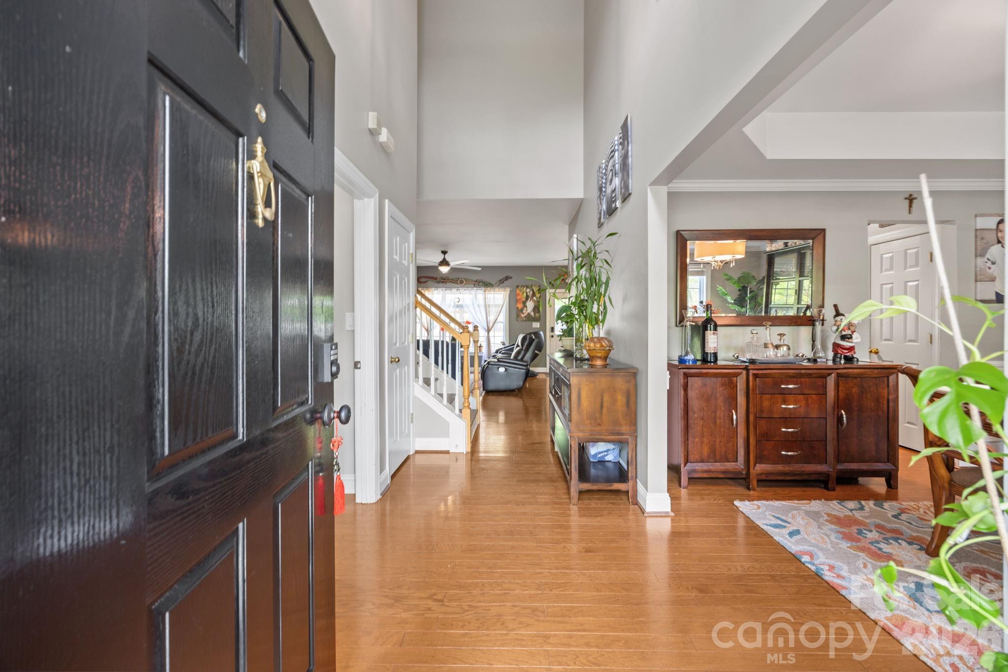 8821 Hambright Road — Huntersville