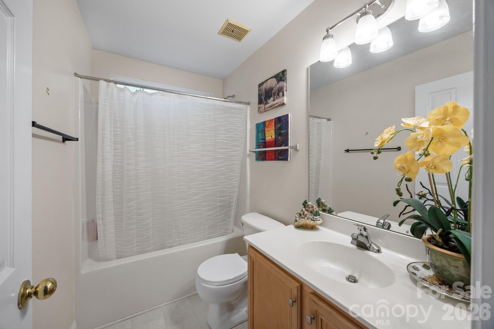 8821 Hambright Road — Huntersville