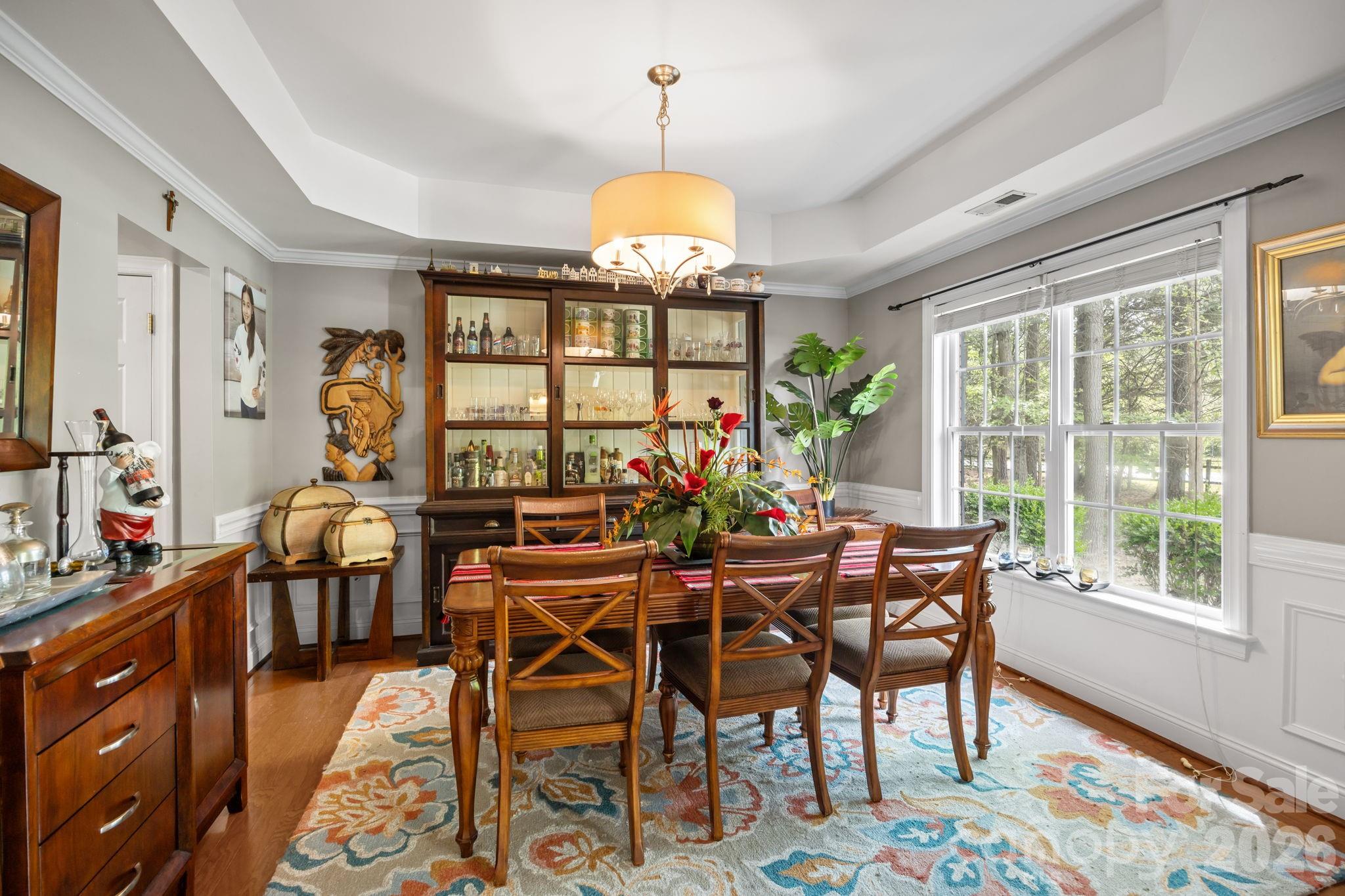 8821 Hambright Road — Huntersville