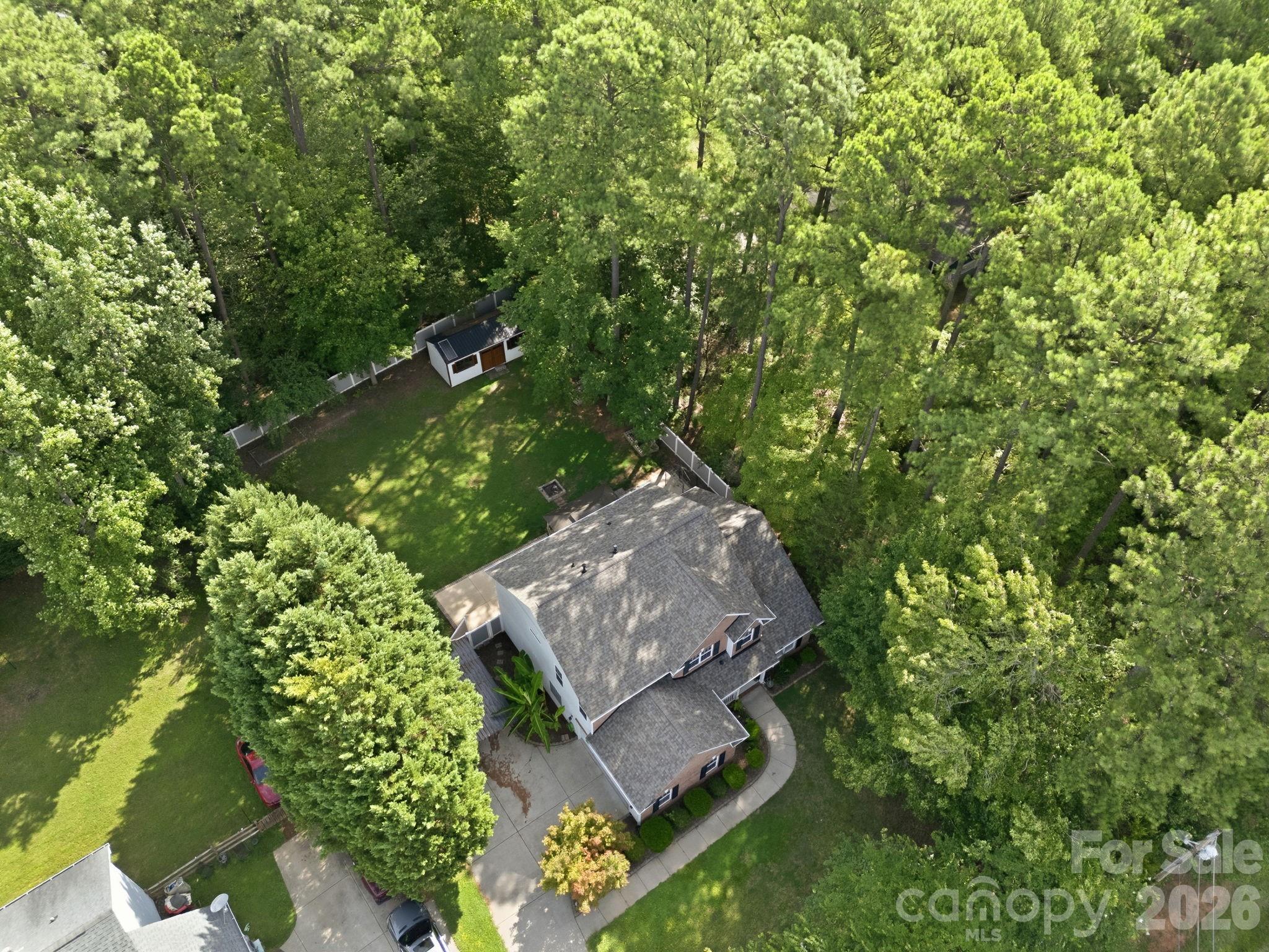 8821 Hambright Road — Huntersville