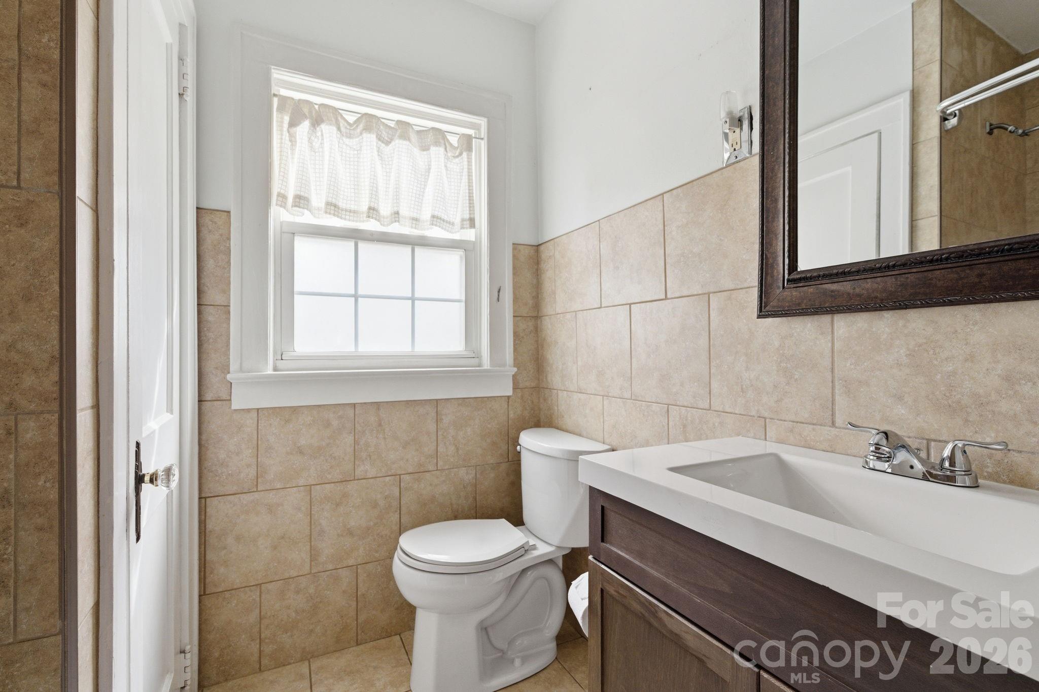 25 Bear Creek Road — Asheville