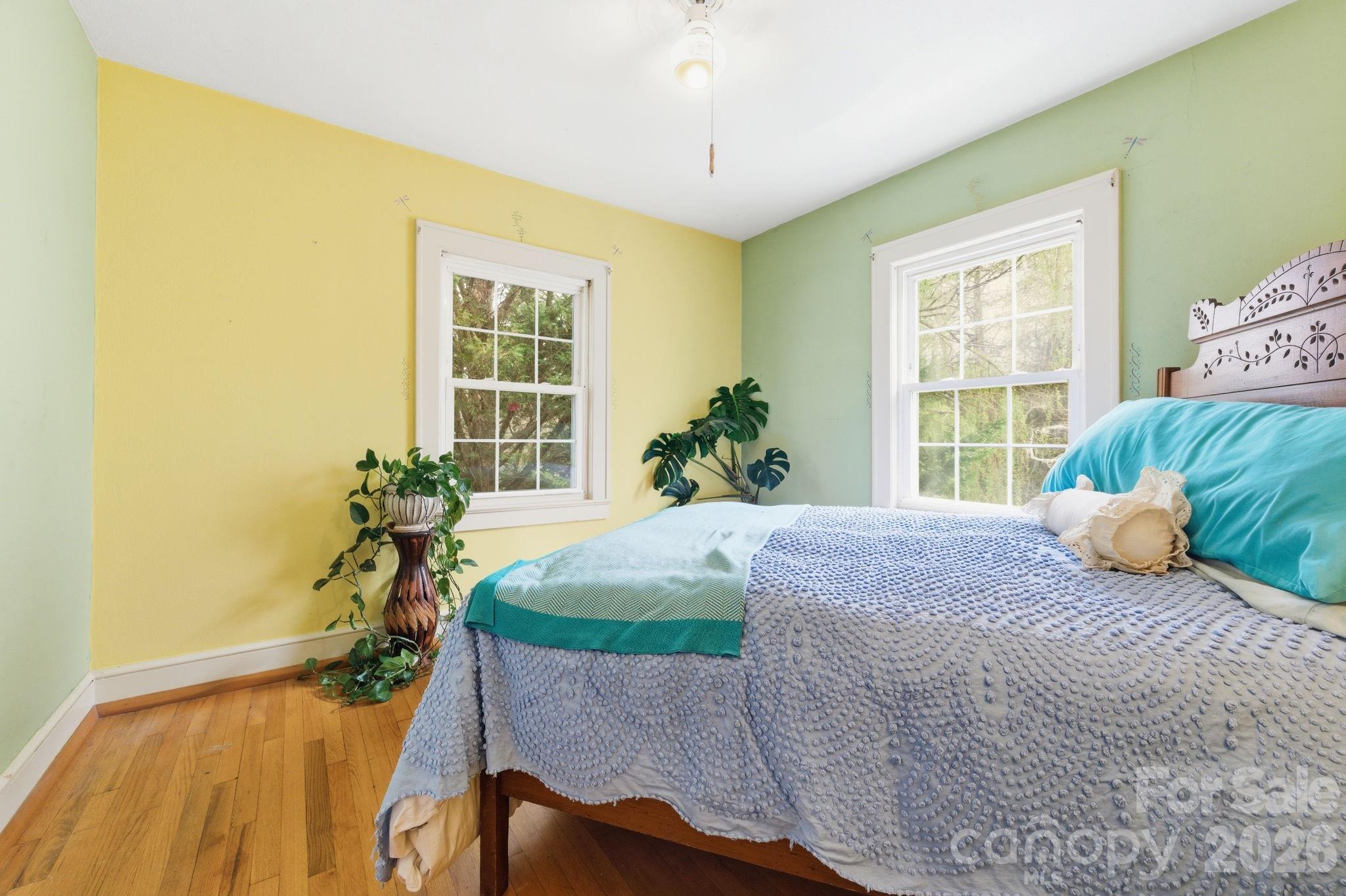 25 Bear Creek Road — Asheville