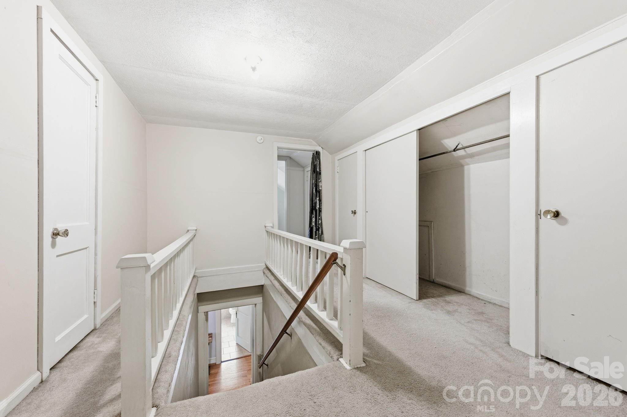 25 Bear Creek Road — Asheville