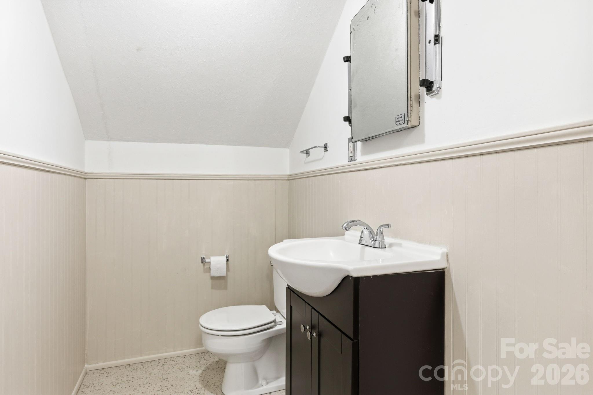 25 Bear Creek Road — Asheville