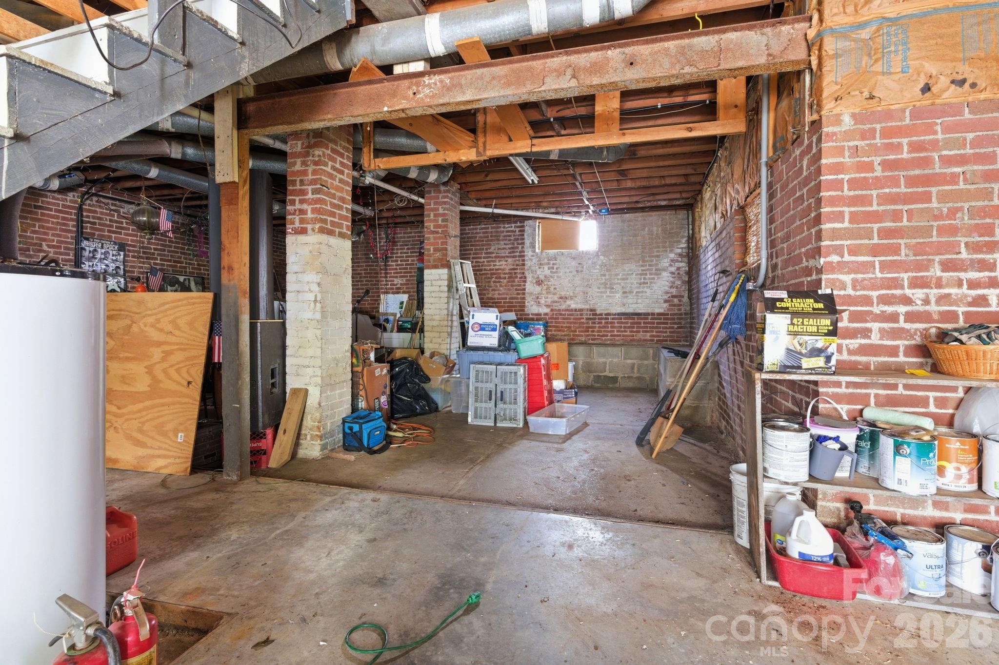 25 Bear Creek Road — Asheville