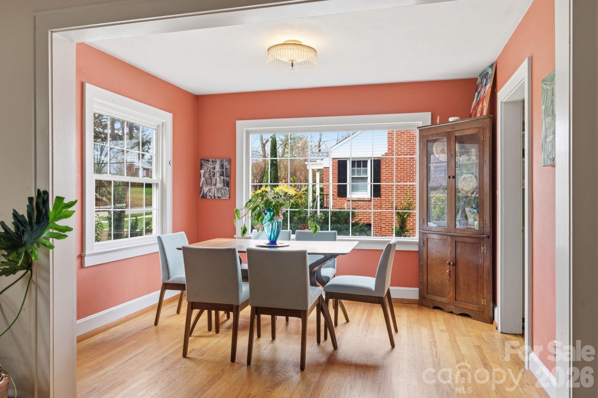 25 Bear Creek Road — Asheville