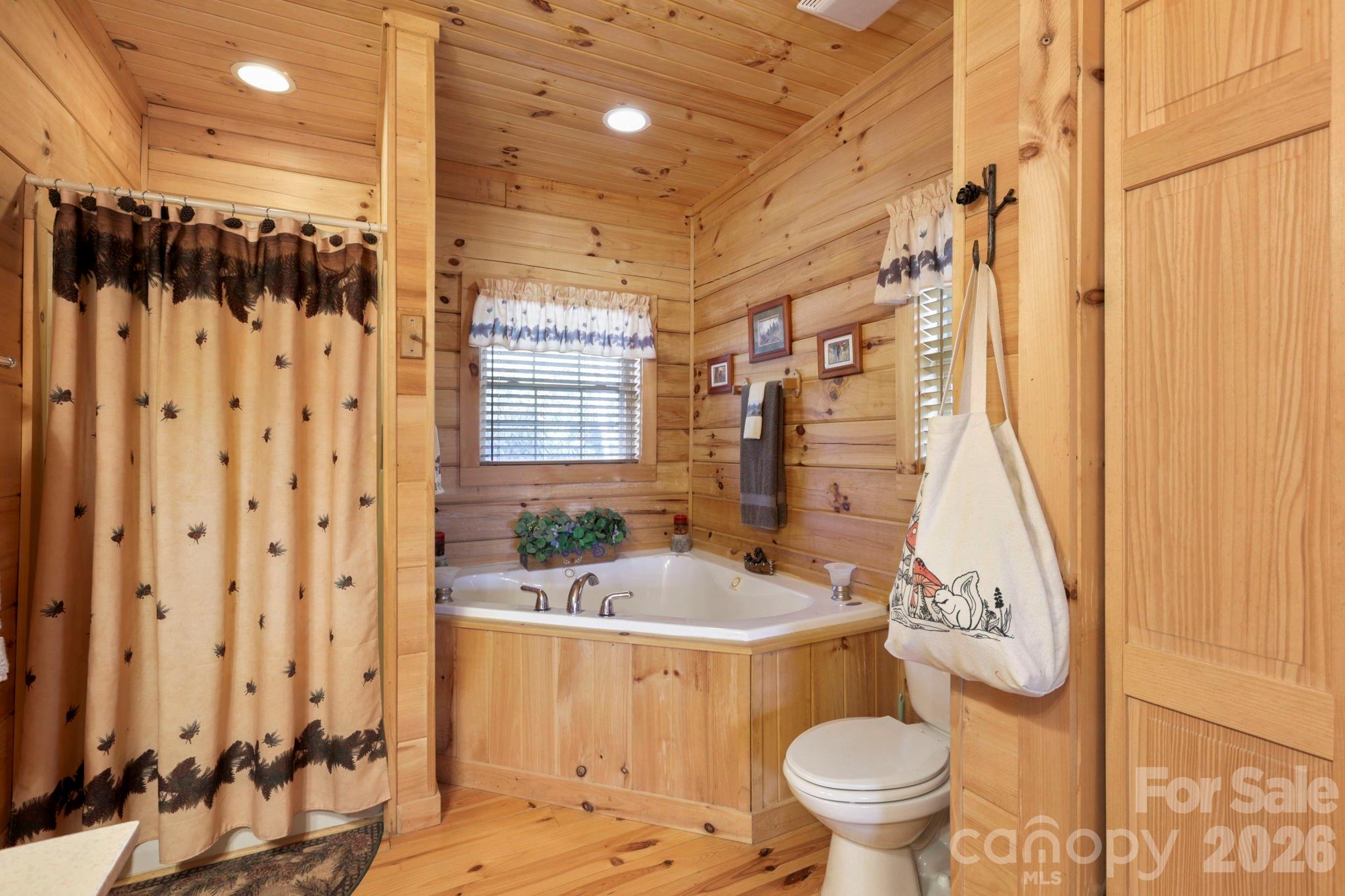 78 Longview Ridge Road — Lake Toxaway