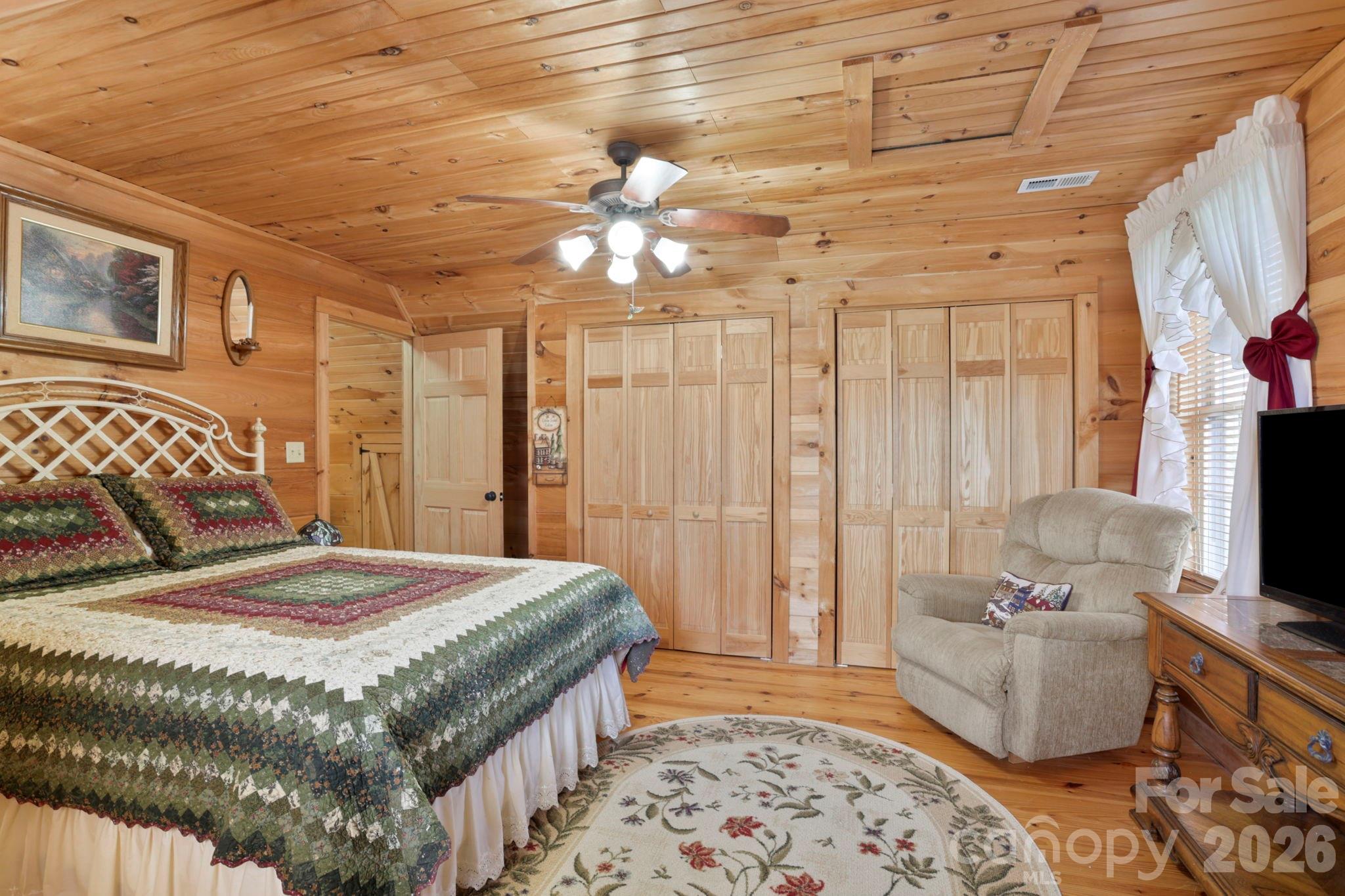 78 Longview Ridge Road — Lake Toxaway