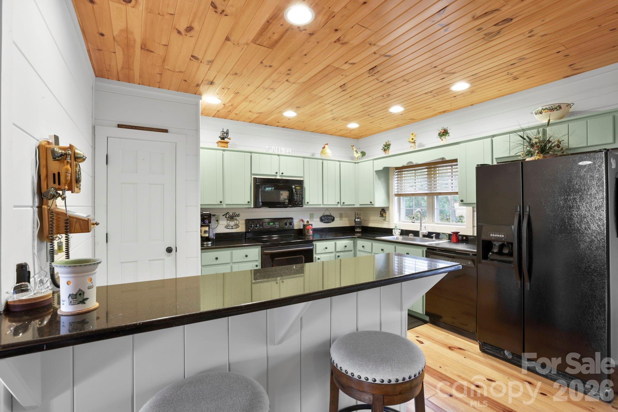 78 Longview Ridge Road — Lake Toxaway