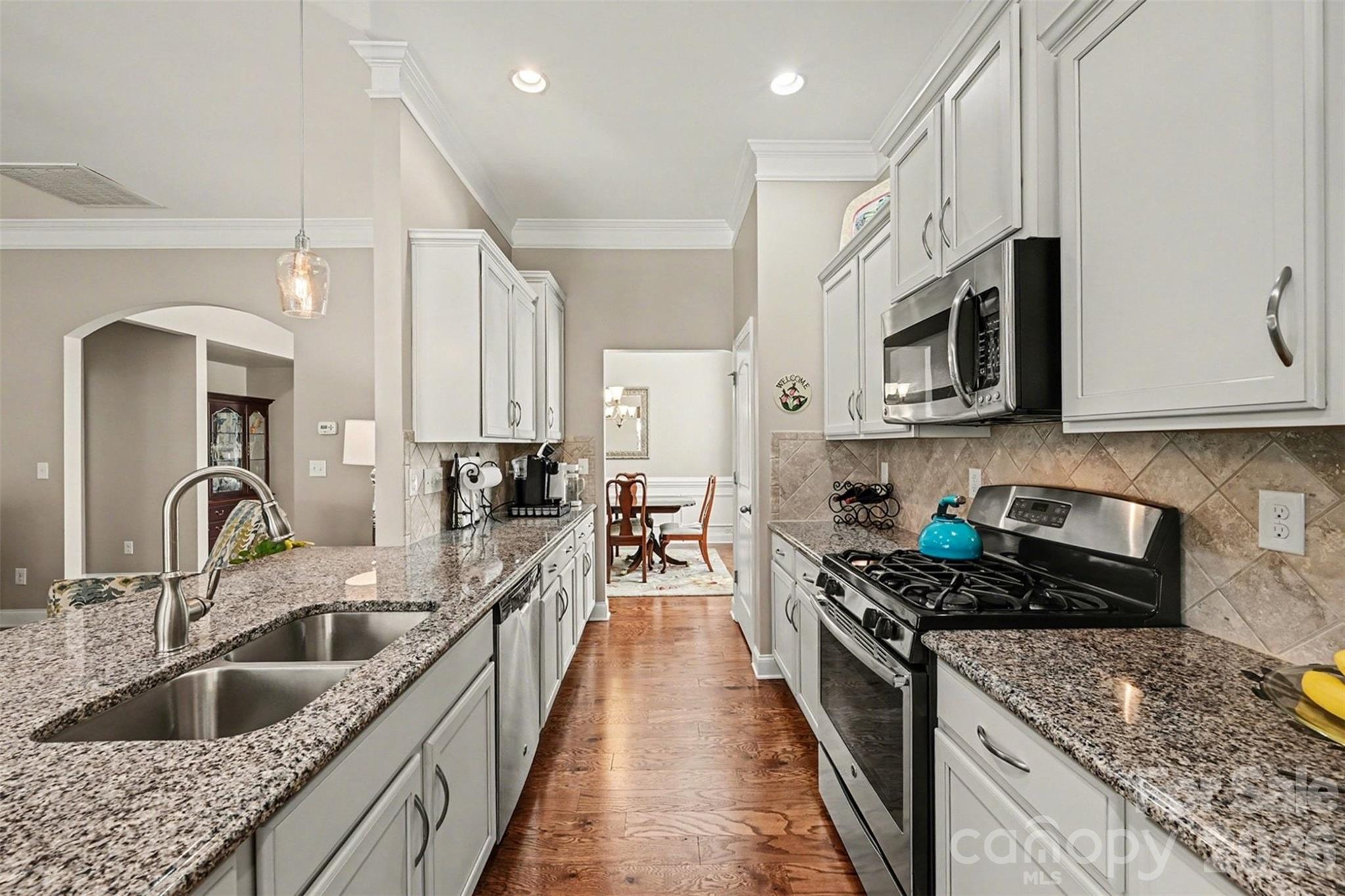 3059 Cricket Lane — Lancaster