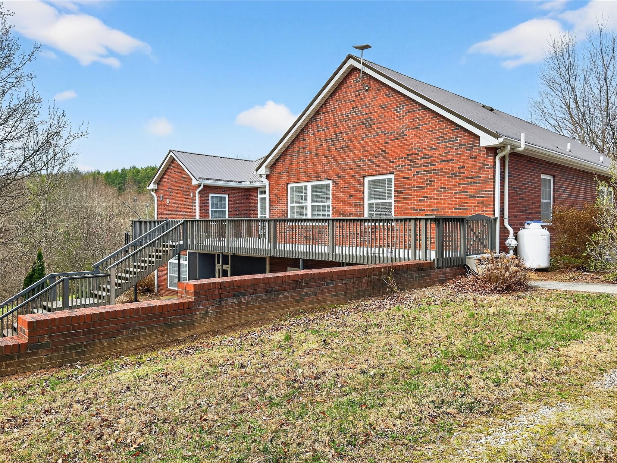 3275 Hanging Rock Road — Spruce Pine