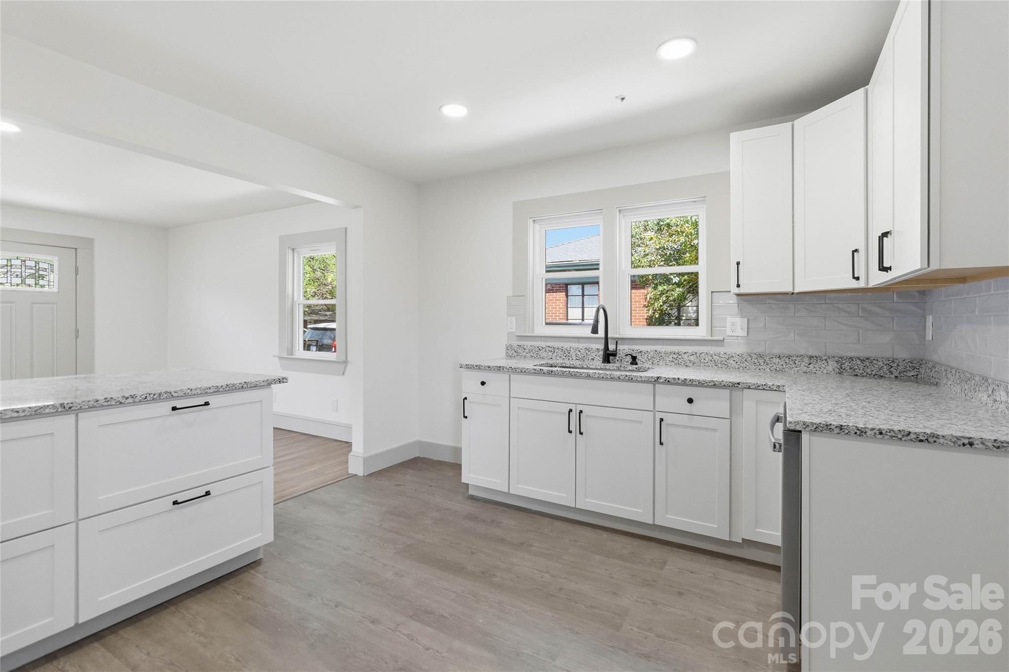 3609 Eastway Drive — Charlotte